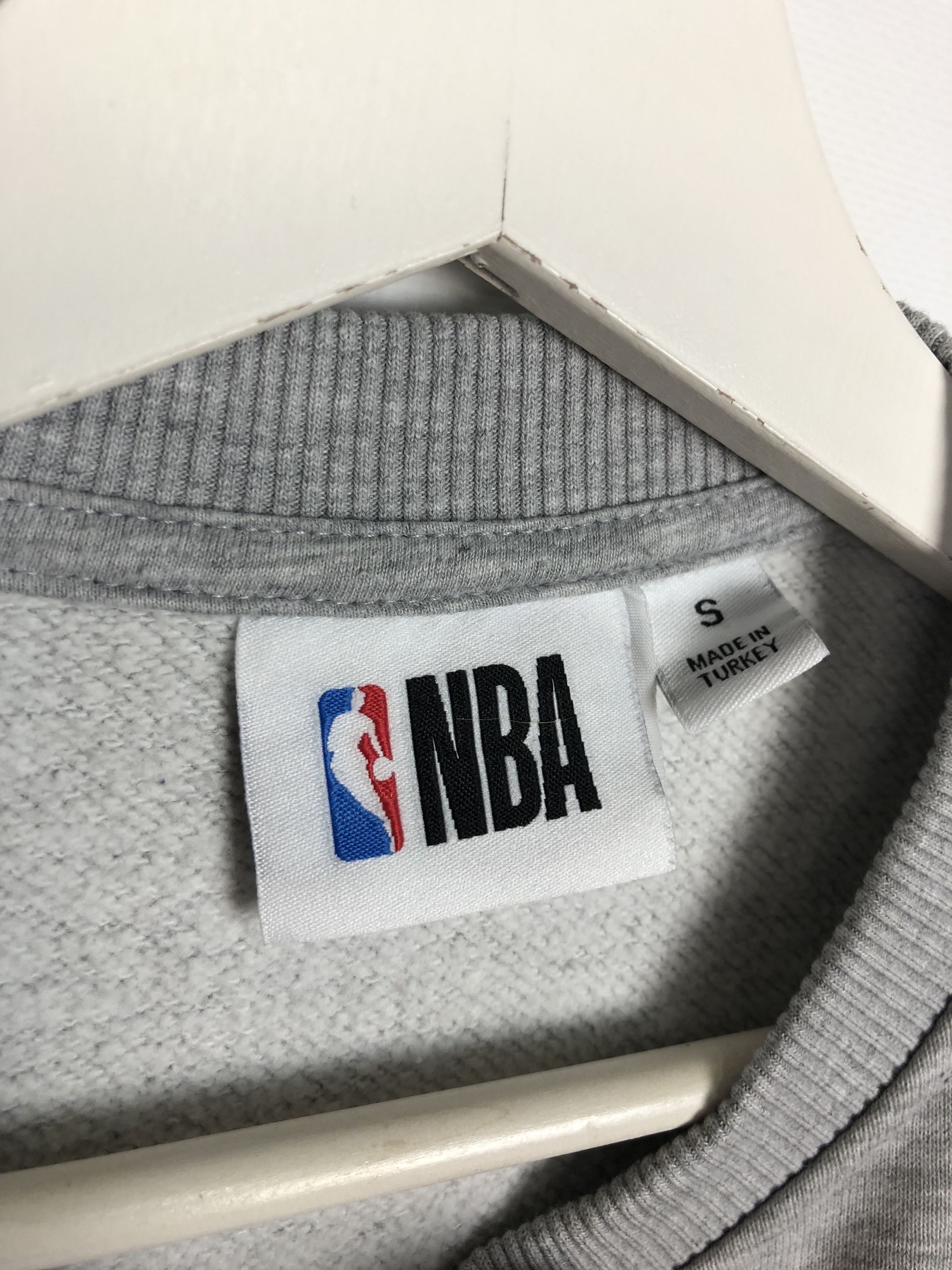 NBA NBA Los Angeles Laker Sweatshirt Crewneck Gray size S Size US S / EU 44-46 / 1 - 8 Thumbnail