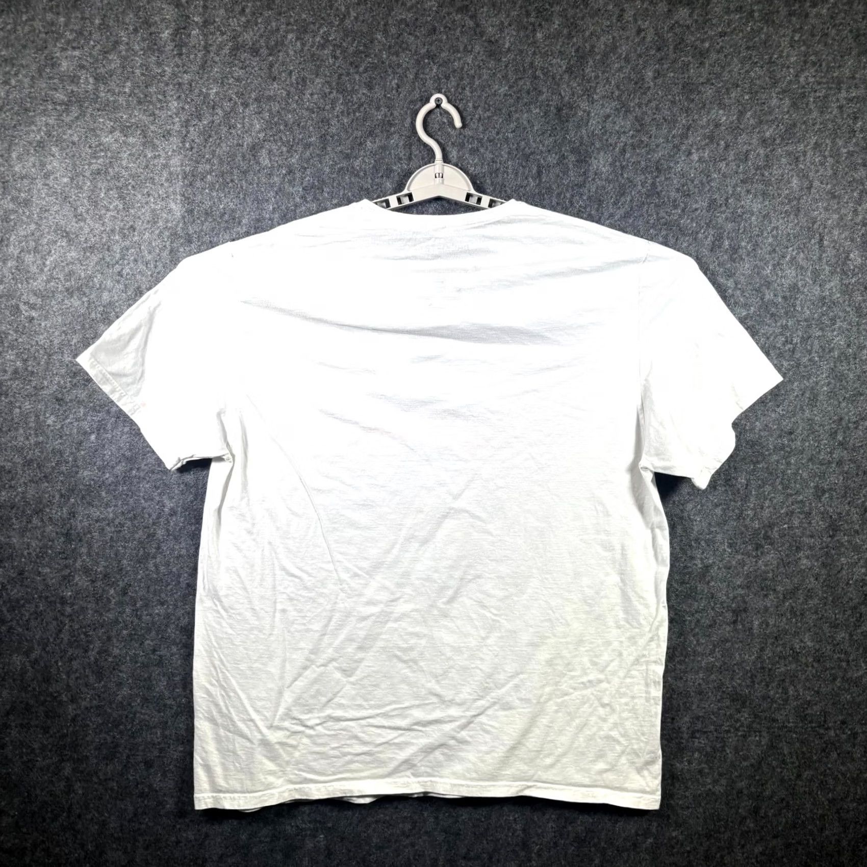 Vintage VTG Chemistry T-Shirt Mens 2XL White Chevy Corvette Classics Graphic Streetwear Size US XXL / EU 58 / 5 - 2 Thumbnail