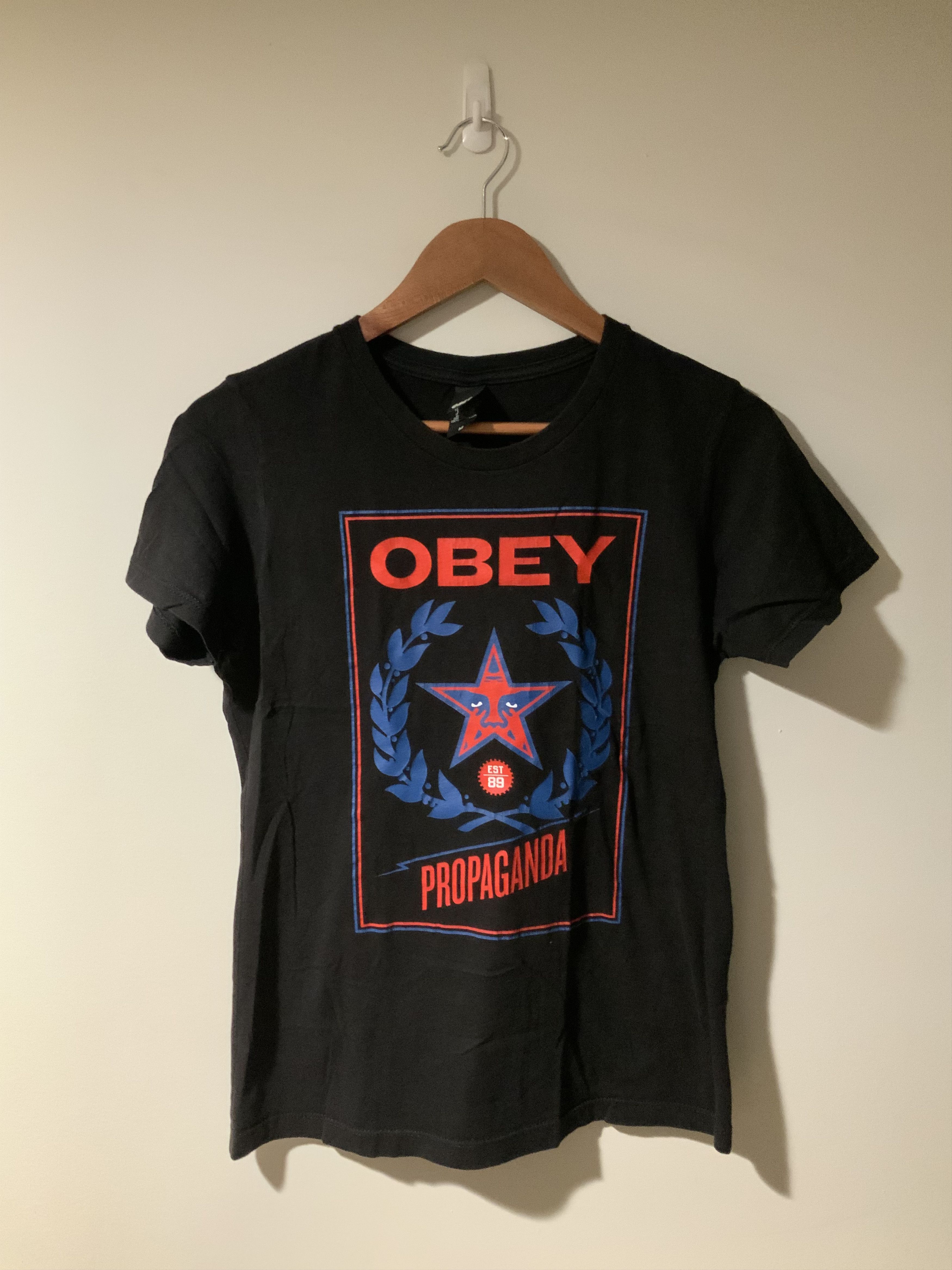 Obey × Vintage Vintage Y2K Obey Propaganda Logo Black Medium T-shirt Size US M / EU 48-50 / 2 - 1 Thumbnail