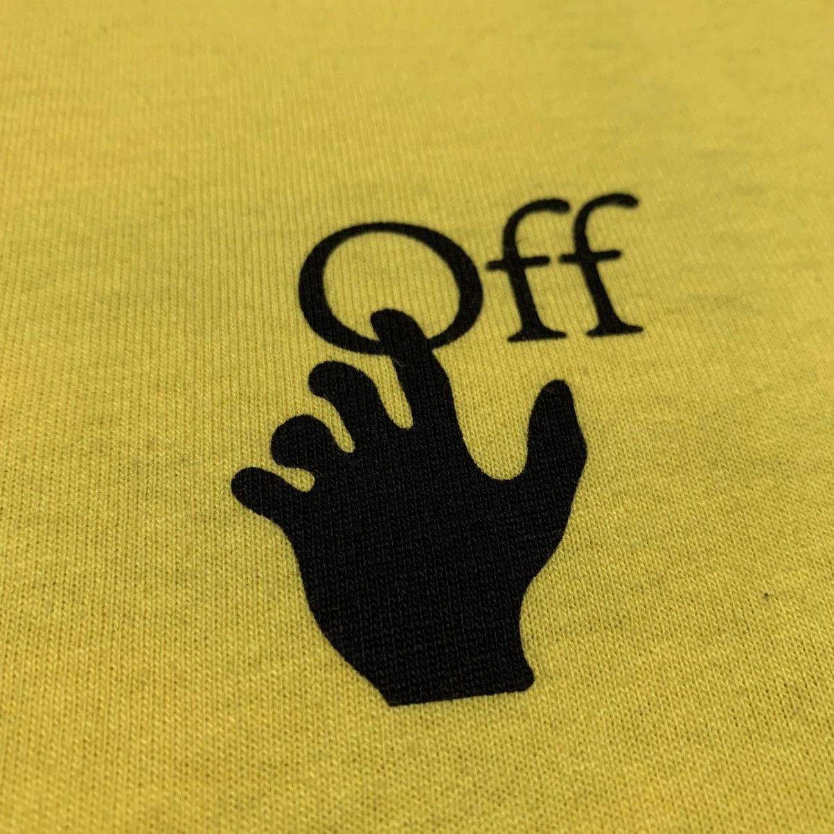 Off-White Off White Small Graffiti Arrows Yellow Tee Virgil Abloh Size US S / EU 44-46 / 1 - 7 Thumbnail