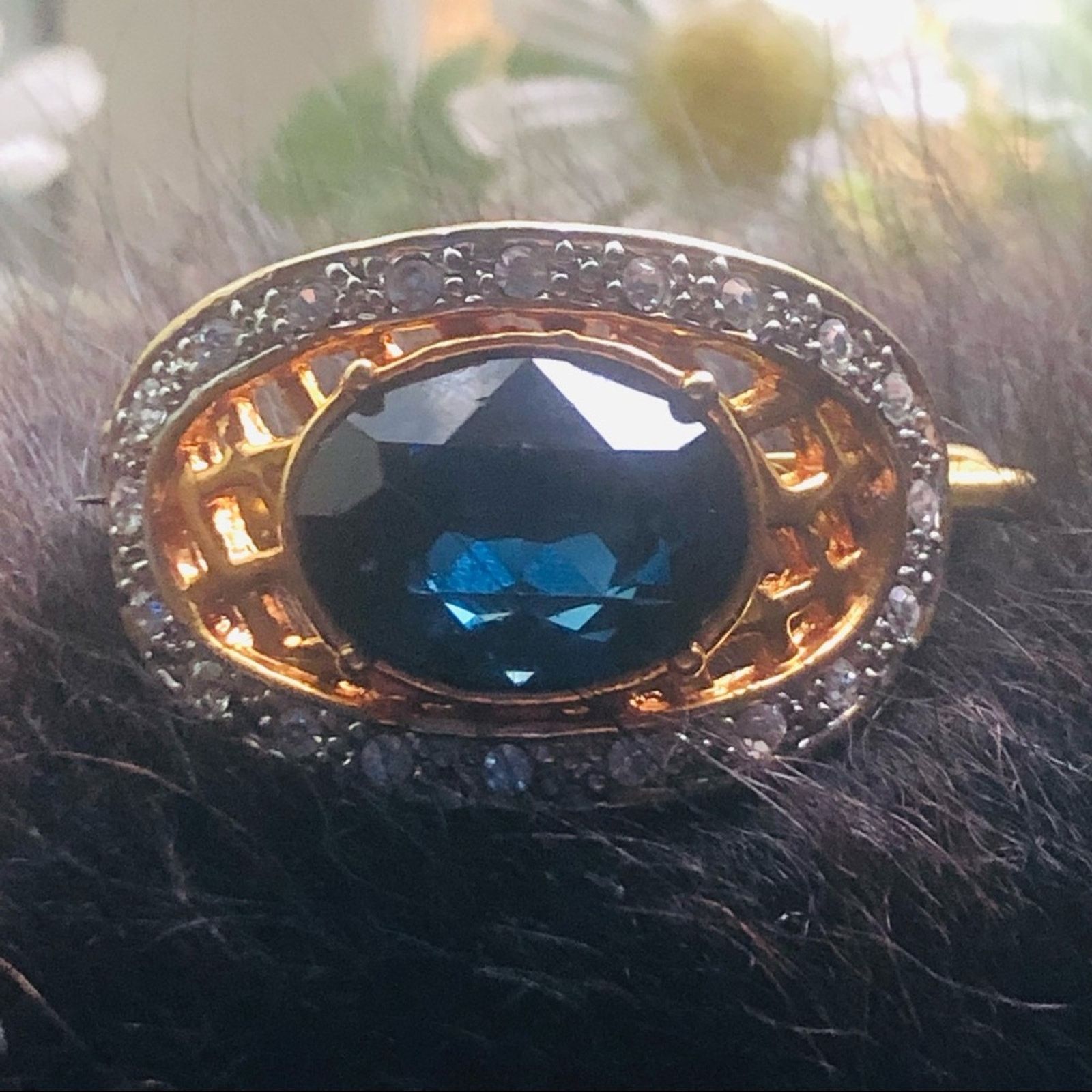 Vintage Vintage repurpose faceted oval blue stone brooch pin Size ONE SIZE - 1 Thumbnail