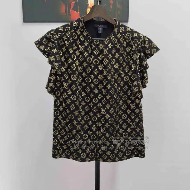 Louis Vuitton Louis Vuitton Black Spring Autumn Short Sleeve T. Size M / US 6-8 / IT 42-44 - 1 Thumbnail