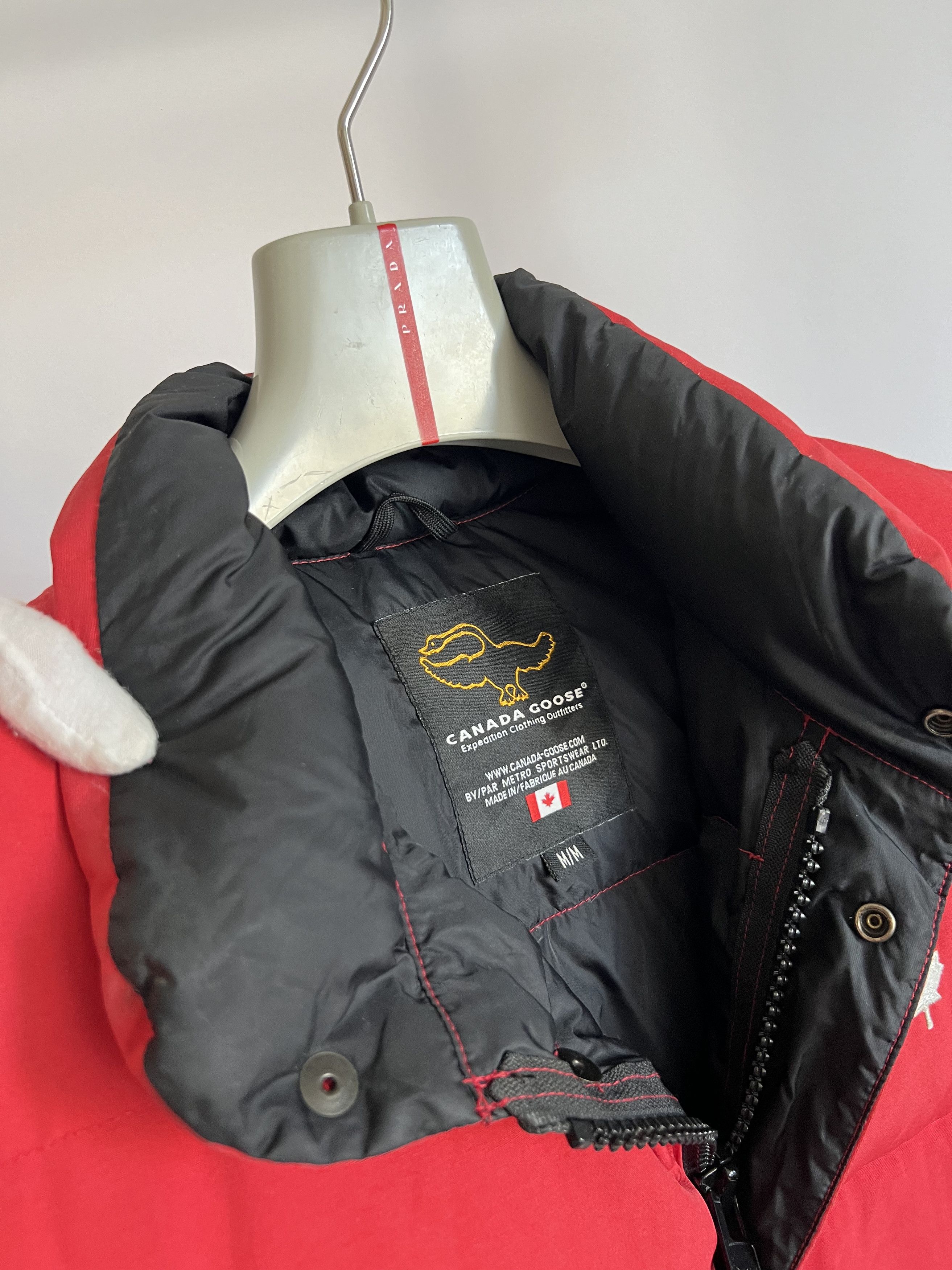 Canada Goose canada goose puffer vest size M luxury Size US M / EU 48-50 / 2 - 7 Thumbnail
