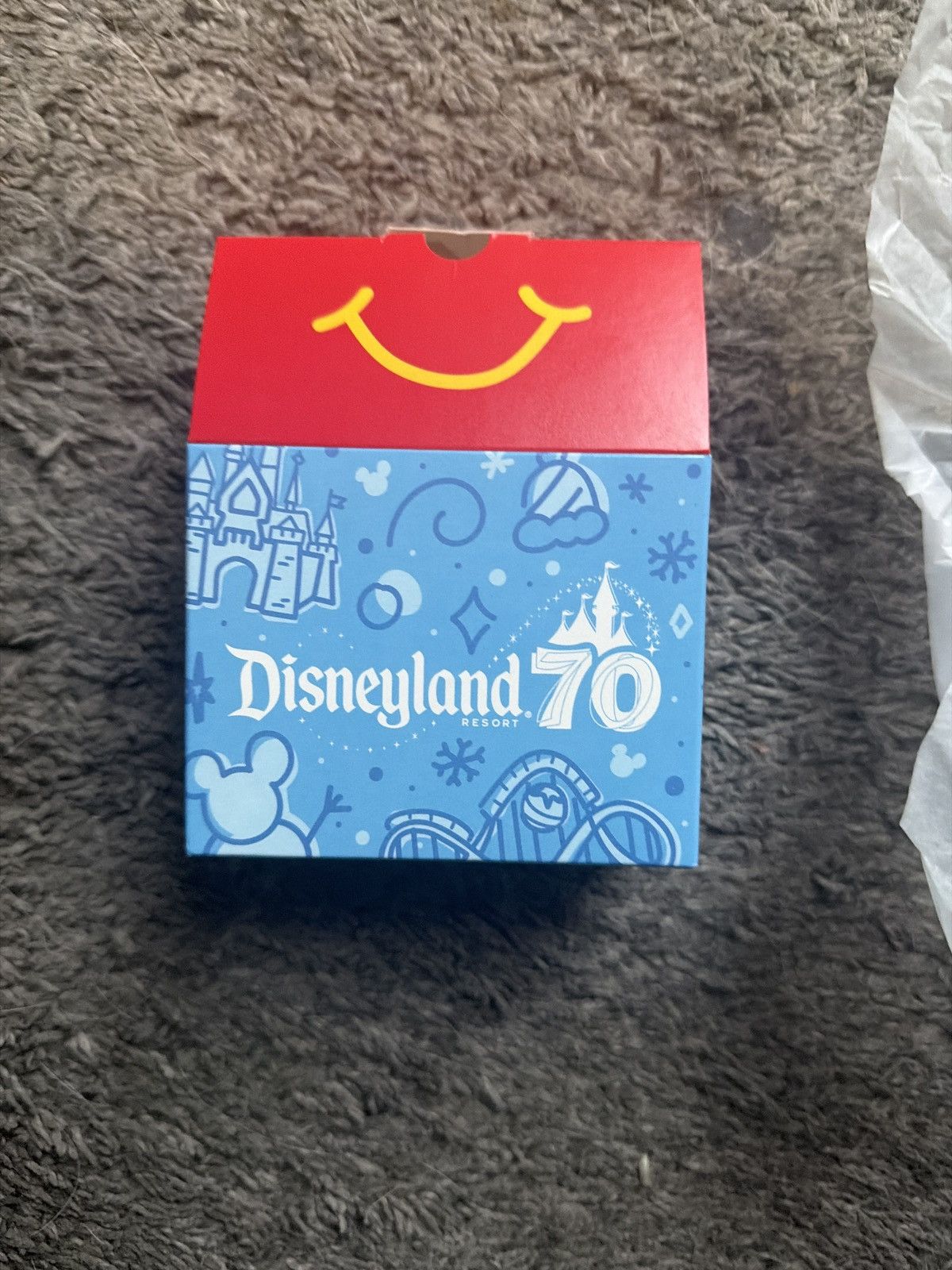 Disney 2025 McDonald’s Disneyland Resort Figures Size ONE SIZE - 6 Thumbnail