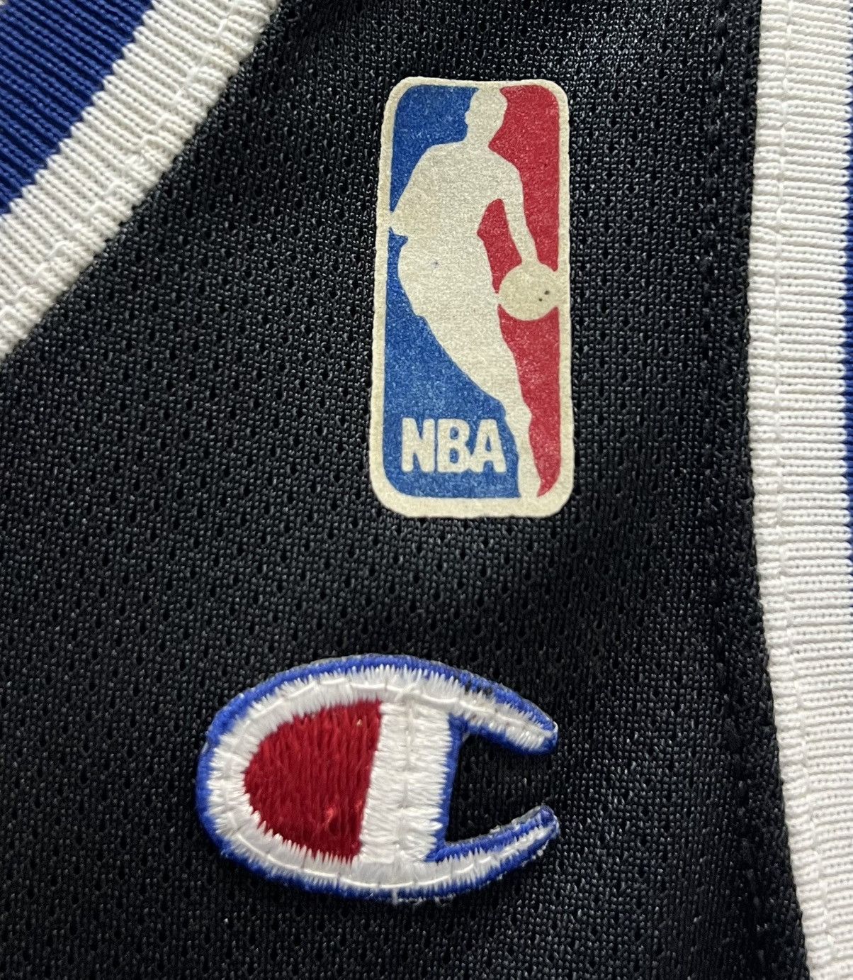 Champion × NBA Vintage Champion NBA Orlando Magic #32 Jersey 90s Shaq Era Size US S / EU 44-46 / 1 - 5 Thumbnail