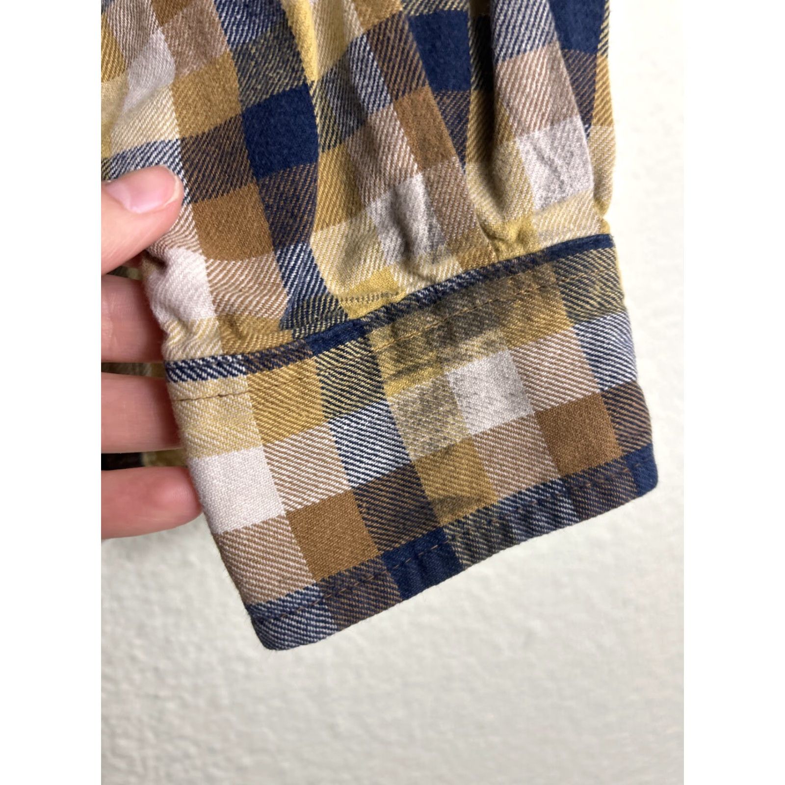 Vintage Wolverine Shirt Plaid Button-Up Long Sleeve Brown Beige M Mens Button-Down Collar 21” Chest 30” Length Flaw Button Broken Half Size US M / EU 48-50 / 2 - 7 Thumbnail