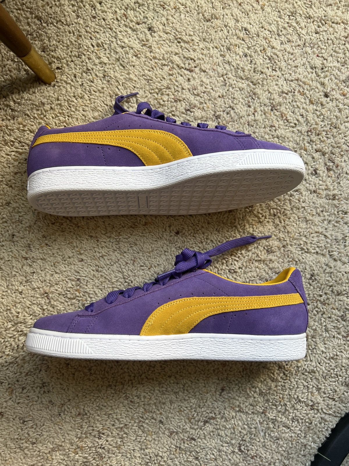 Puma Puma suede Los angles Lakers Size US 10.5 / EU 43-44 - 1 Thumbnail