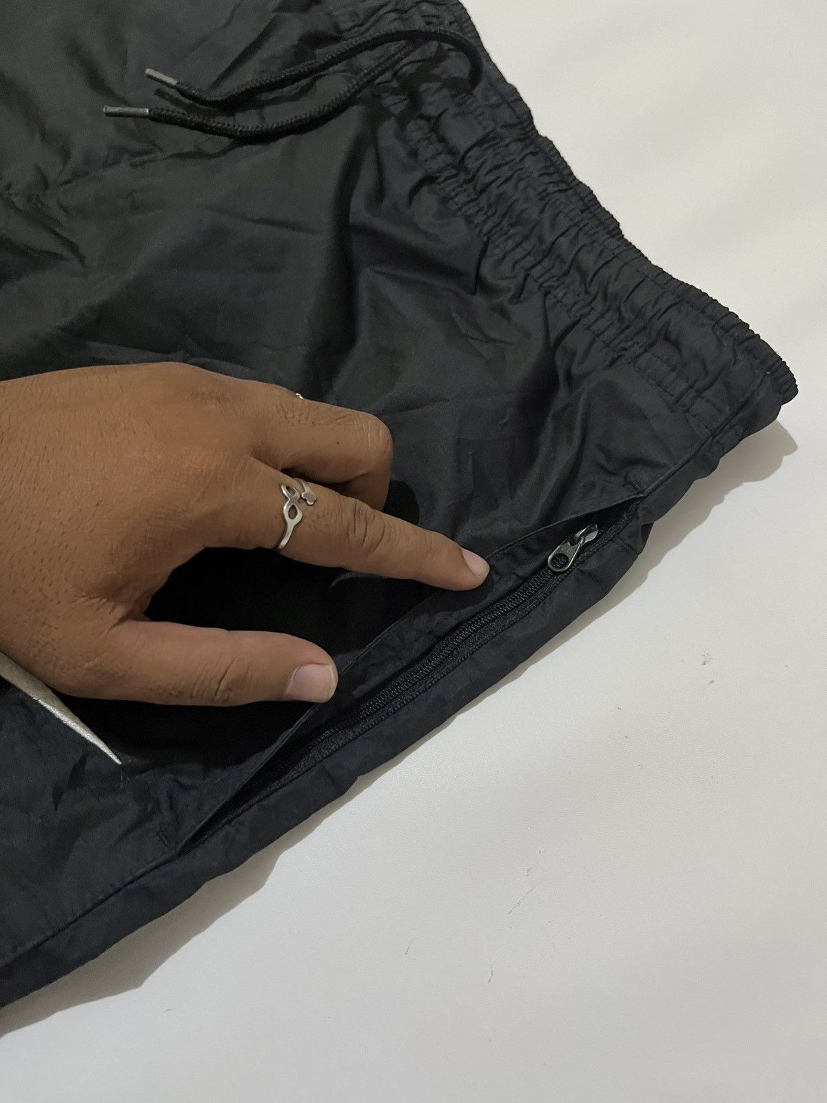 Nike Y2k nike small logo nylon pants Size US 31 - 5 Thumbnail