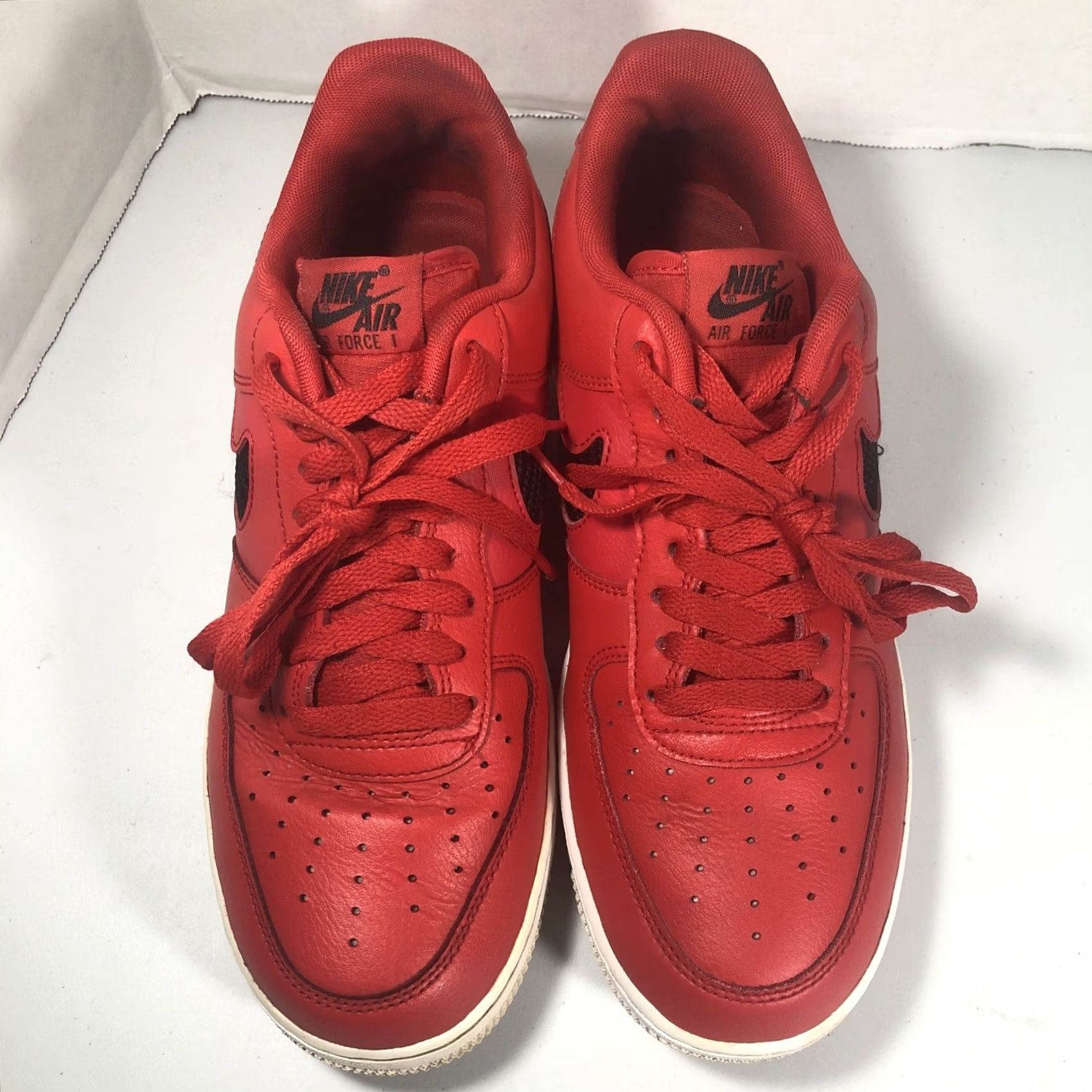 Nike Nike Air Force 1 '07 LV8 Cut Out Swoosh Red Bred CZ7377-600 Men's Sz 8 RARE Size US 7 / EU 40 - 3 Thumbnail
