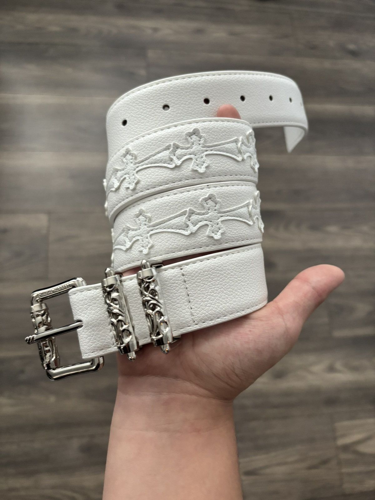 Nice white belt with beautiful crosses on it