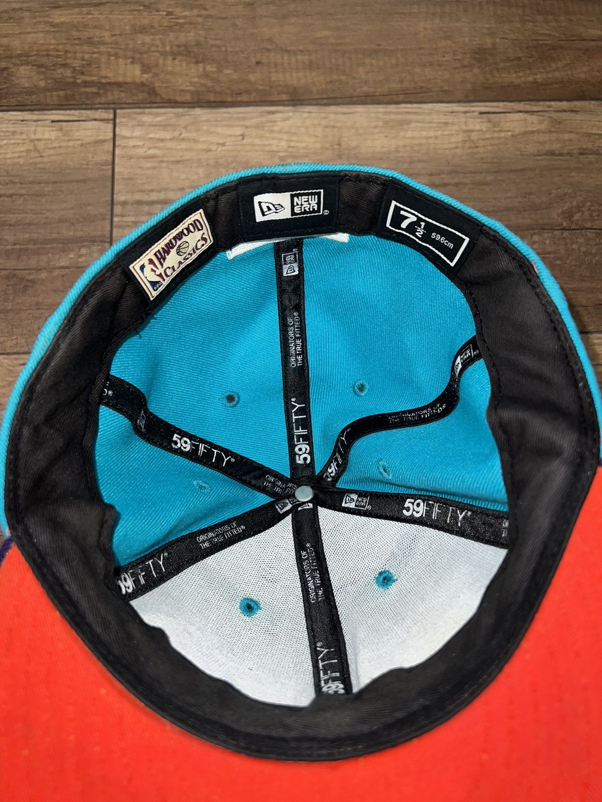 NBA × New Era Charlotte Hornets vintage NBA basketball hat cap hardwood Size ONE SIZE - 4 Thumbnail