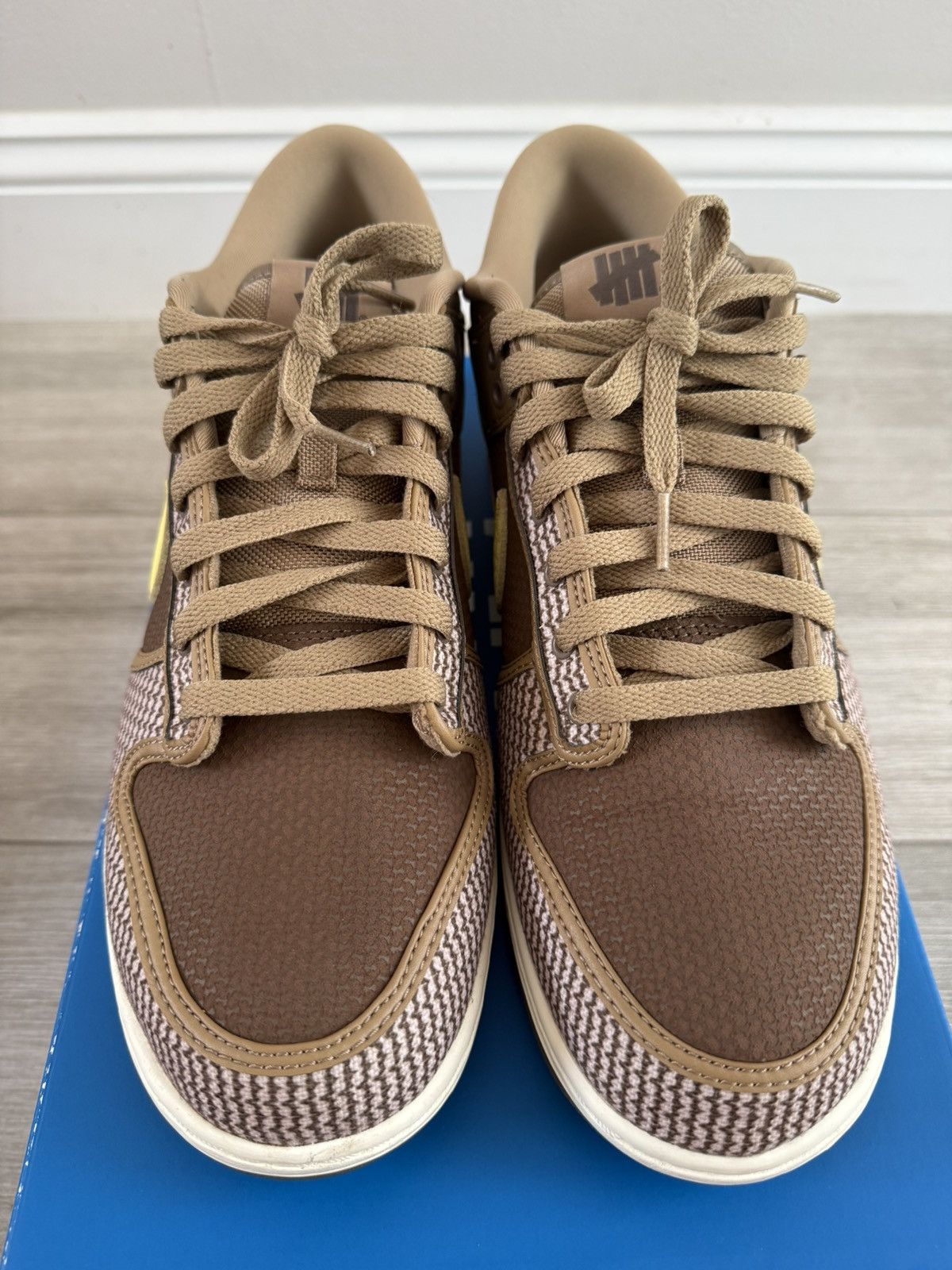Nike × Undefeated Undefeated Nike Dunk Low Canteen Lemon Palomino Sz 12 Used Size US 12 / EU 45 - 5 Thumbnail