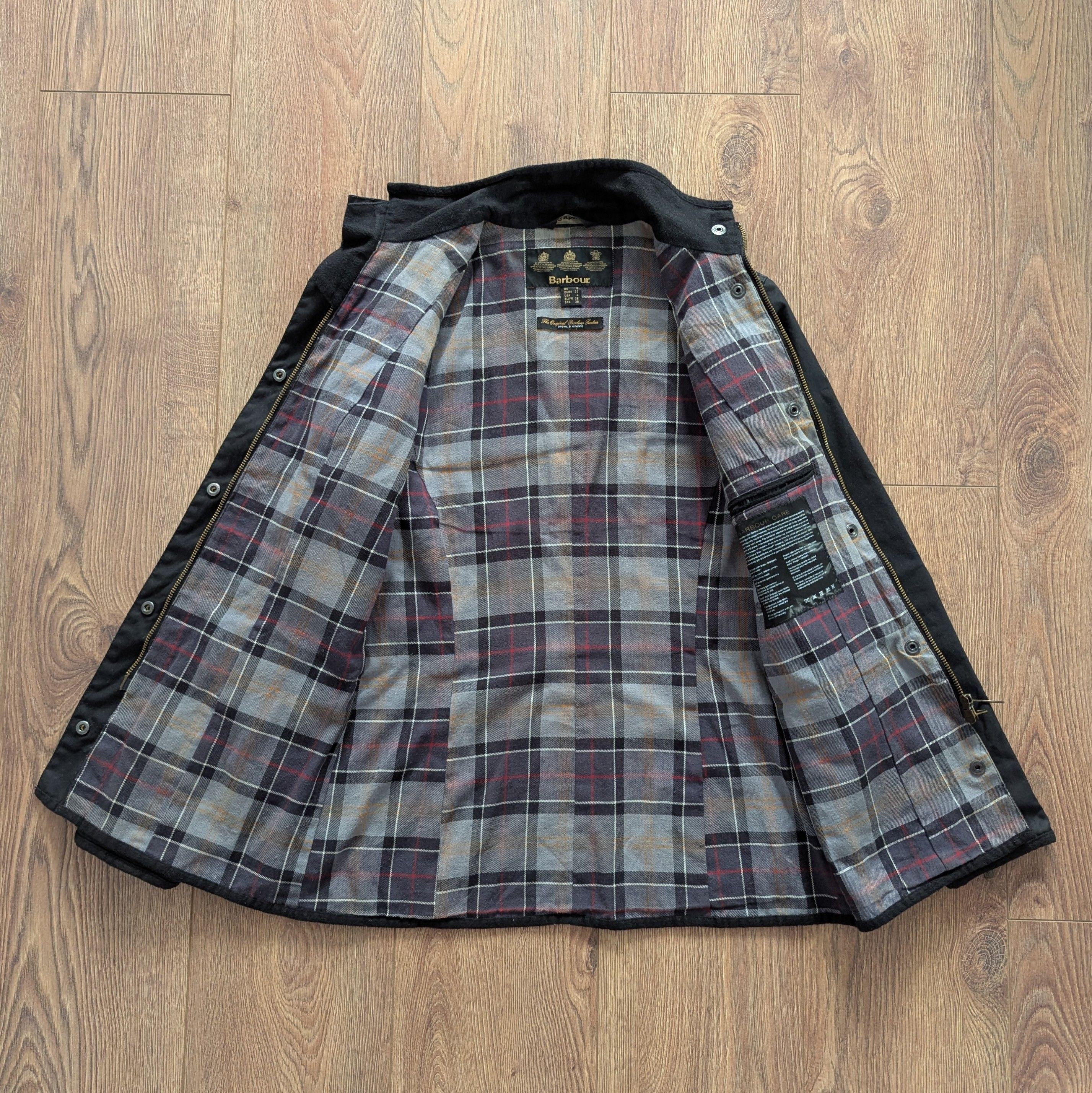 Barbour Barbour Ladies Utility Wax Jacket British Style Waxed Cotton Size S / US 4 / IT 40 - 12 Thumbnail