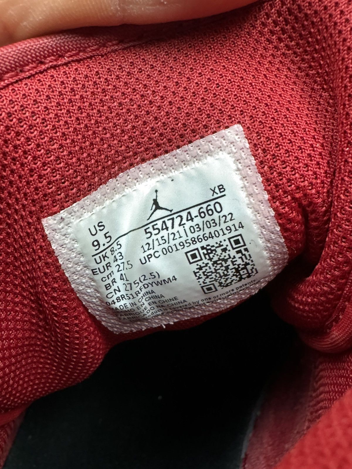 Jordan Brand Nike Air Jordan 1 Mid Reverse Bred 554724-660 Size US 9.5 / EU 42-43 - 7 Thumbnail