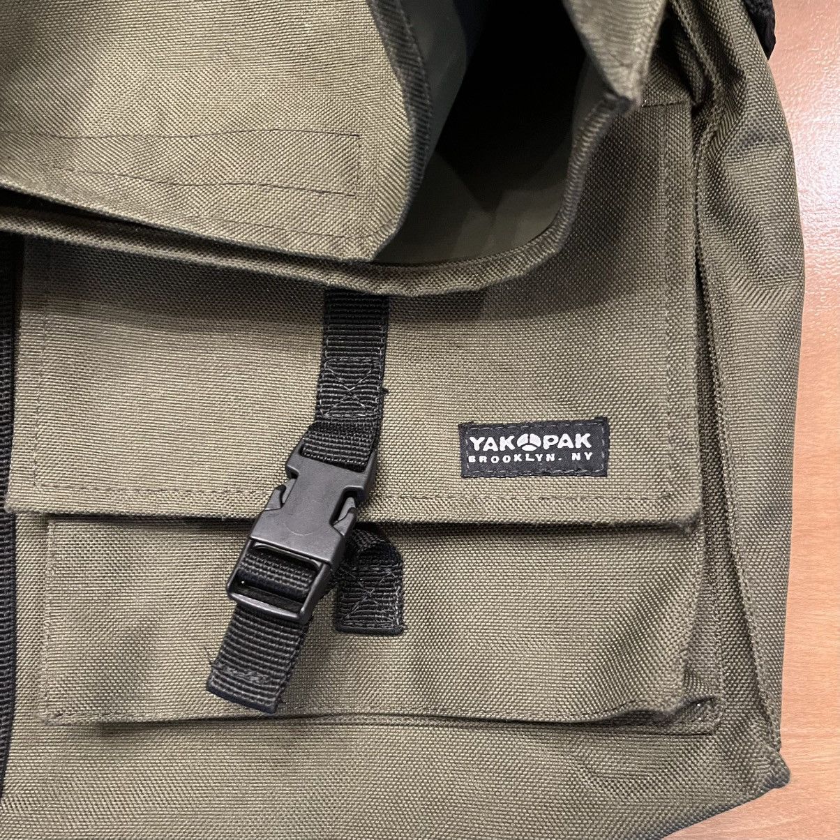 Vintage YakPak canvas messenger-bag, converts to over-shoulder tote Size ONE SIZE - 4 Thumbnail