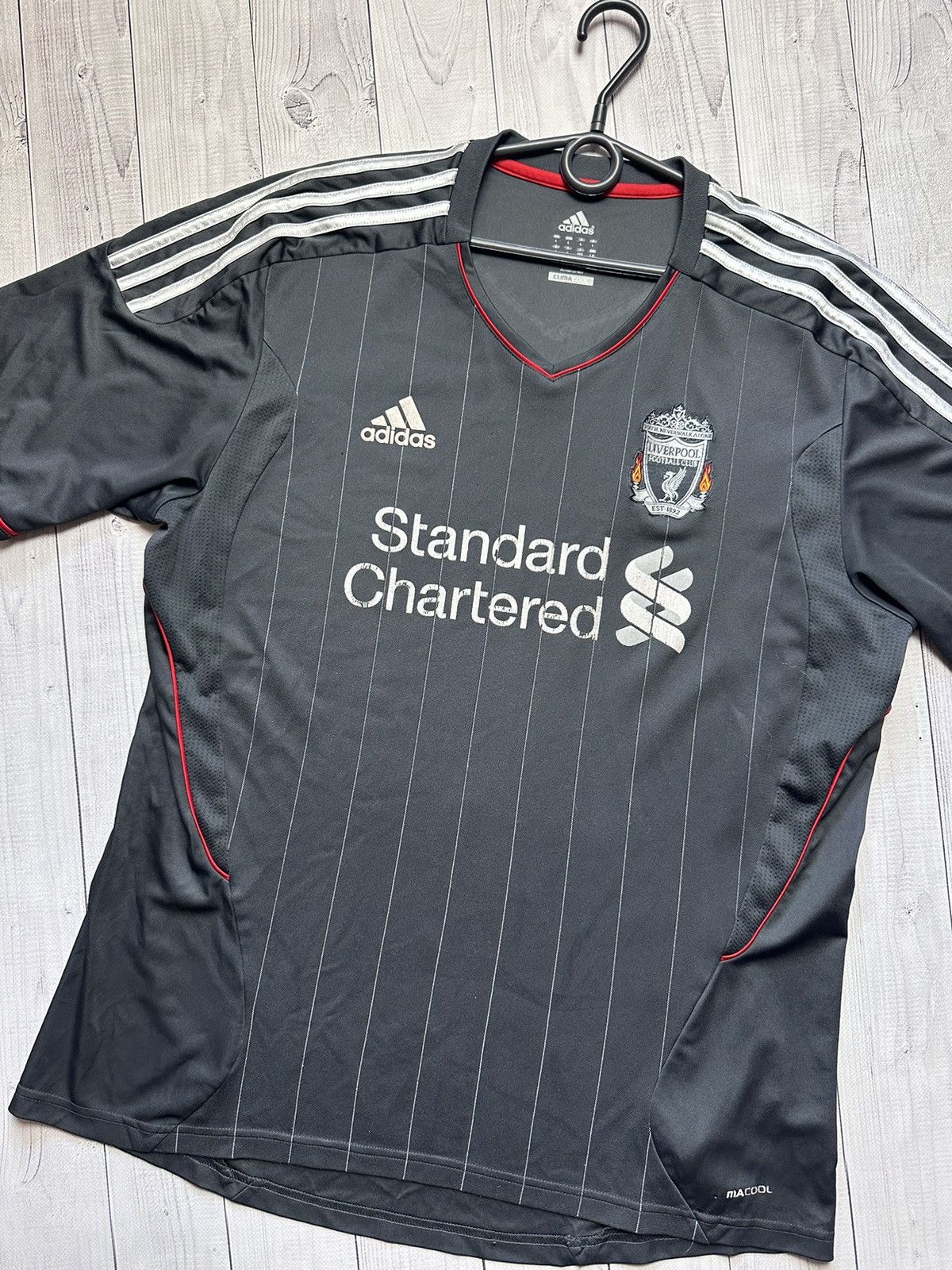 Adidas × Vintage Vintage Liverpool adidas black soccer jersey size L logo Size US L / EU 52-54 / 3 - 2 Thumbnail