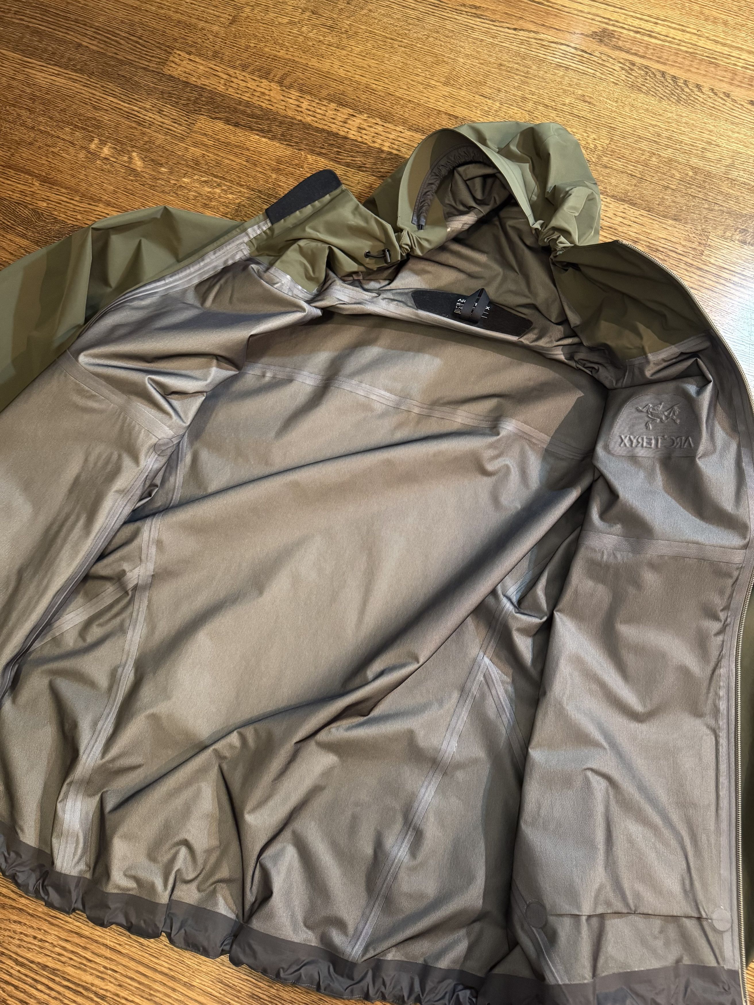 Arc'teryx Arcteryx Beta LT Jacket Tatsu Size US L / EU 52-54 / 3 - 7 Thumbnail