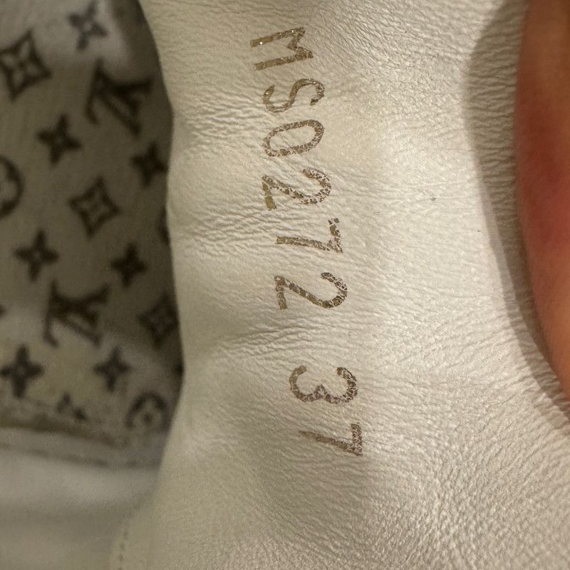 Louis Vuitton Louis Vuitton White Leather Low-Top Sneakers - Size US 8 / IT 38 - 5 Thumbnail