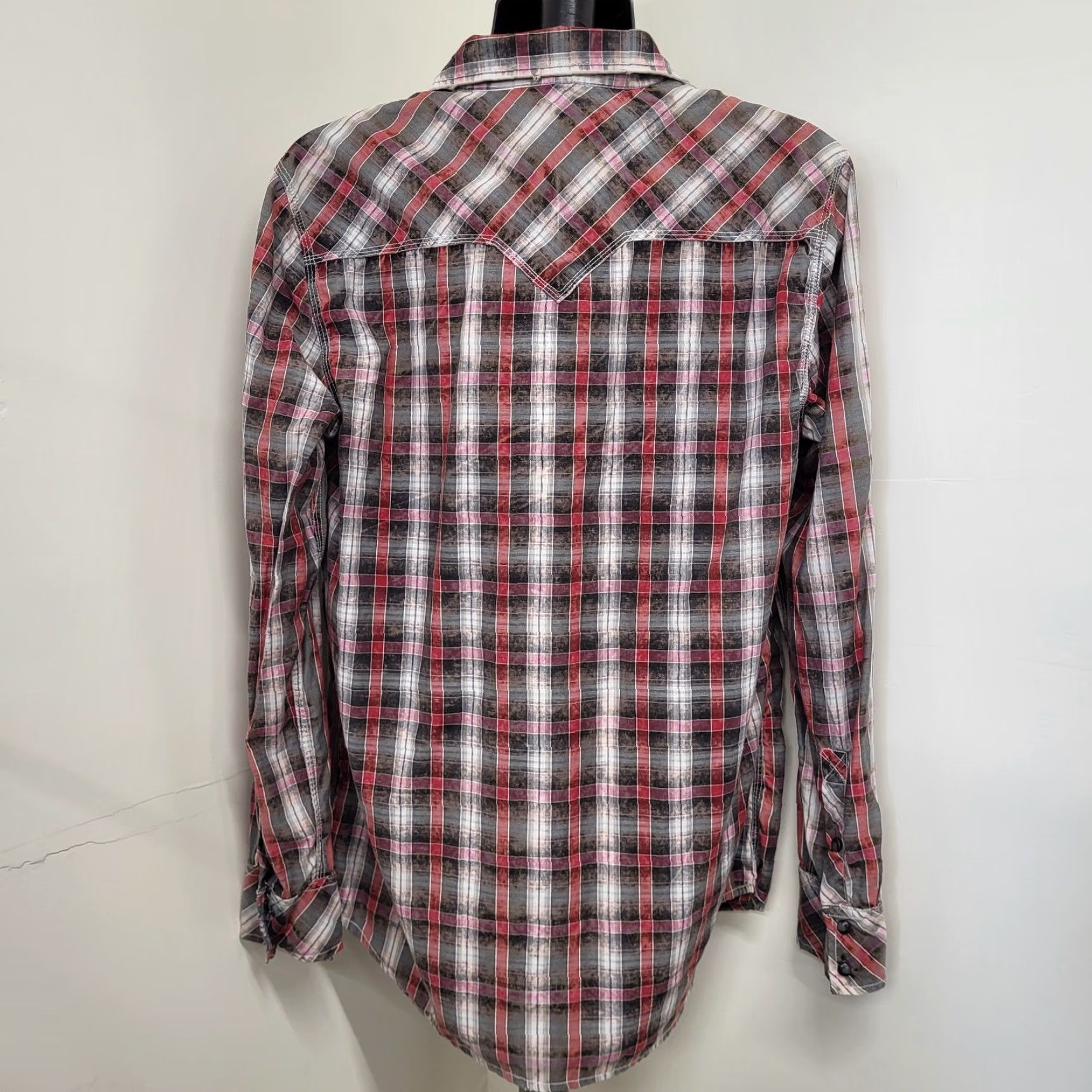 BKE BKE Vintage Shirt Mens XL Slim Fit Red Black Plaid Pearl Snap Buckle Western Shirt Mens XL Red Black Plaid Pearl Snap Buckle Western Size US XL / EU 56 / 4 - 2 Thumbnail