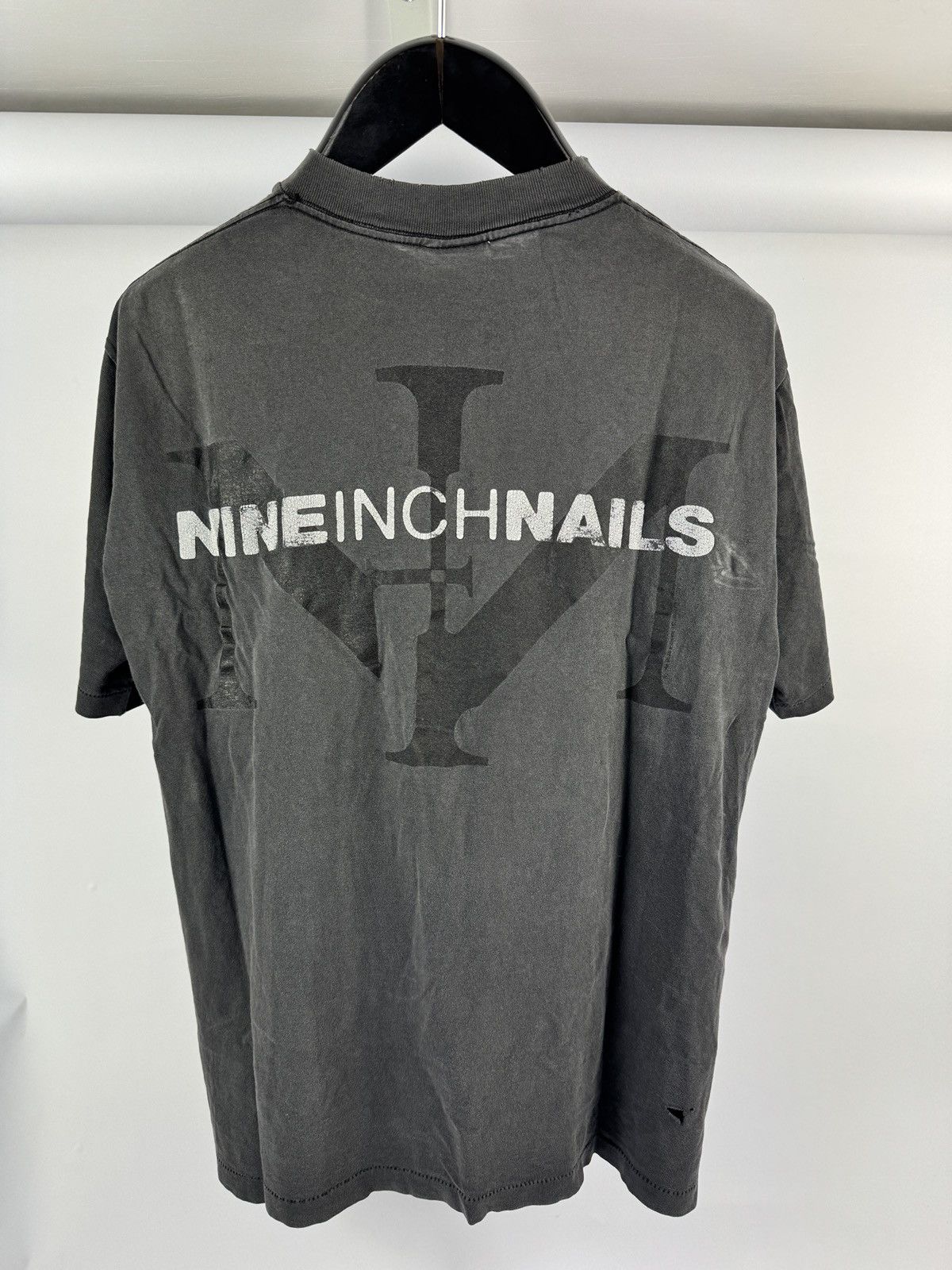 Vintage NINE INCH NAILS NIN BOX LOGO VINTAGE T-SHIRT Size US L / EU 52-54 / 3 - 2 Thumbnail