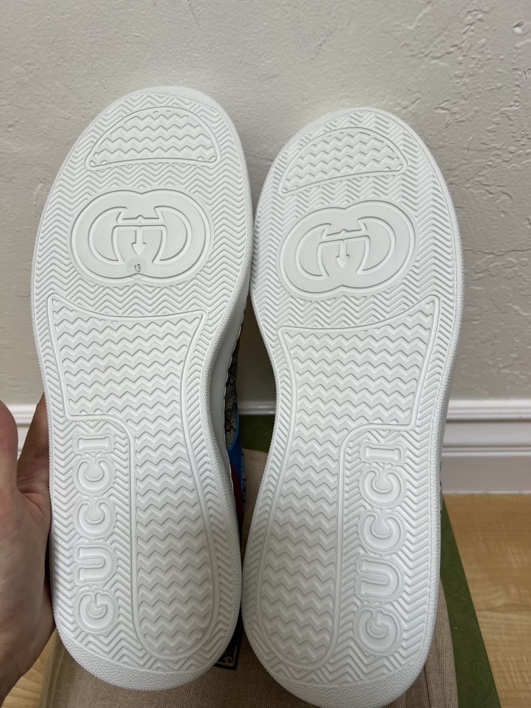 GUCCI GG SNEAKER BEIGE RED BLUE