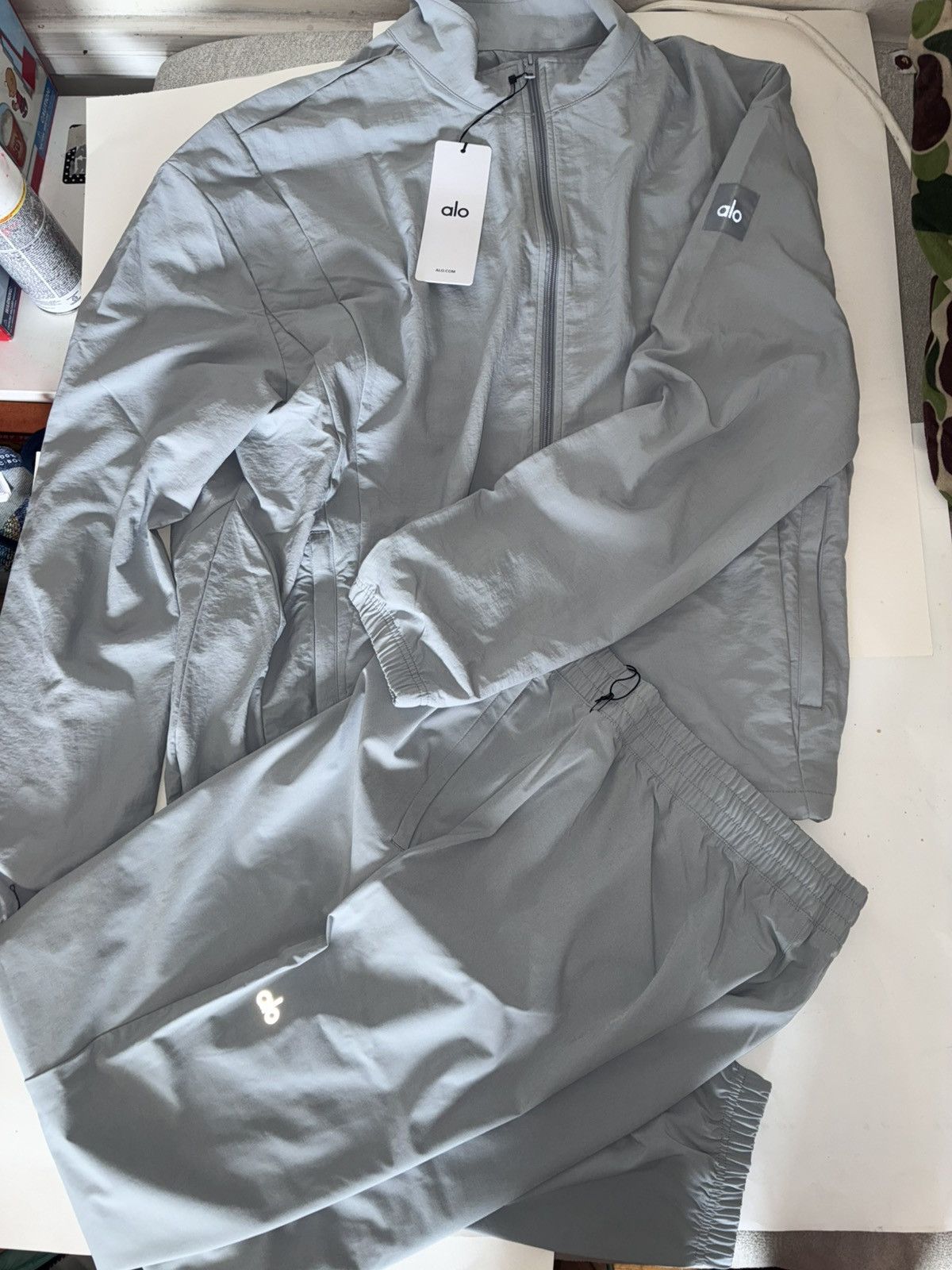 Alo Yoga Alo set (2 items) NWT large jacket+ joggers Size US L / EU 52-54 / 3 - 1 Thumbnail