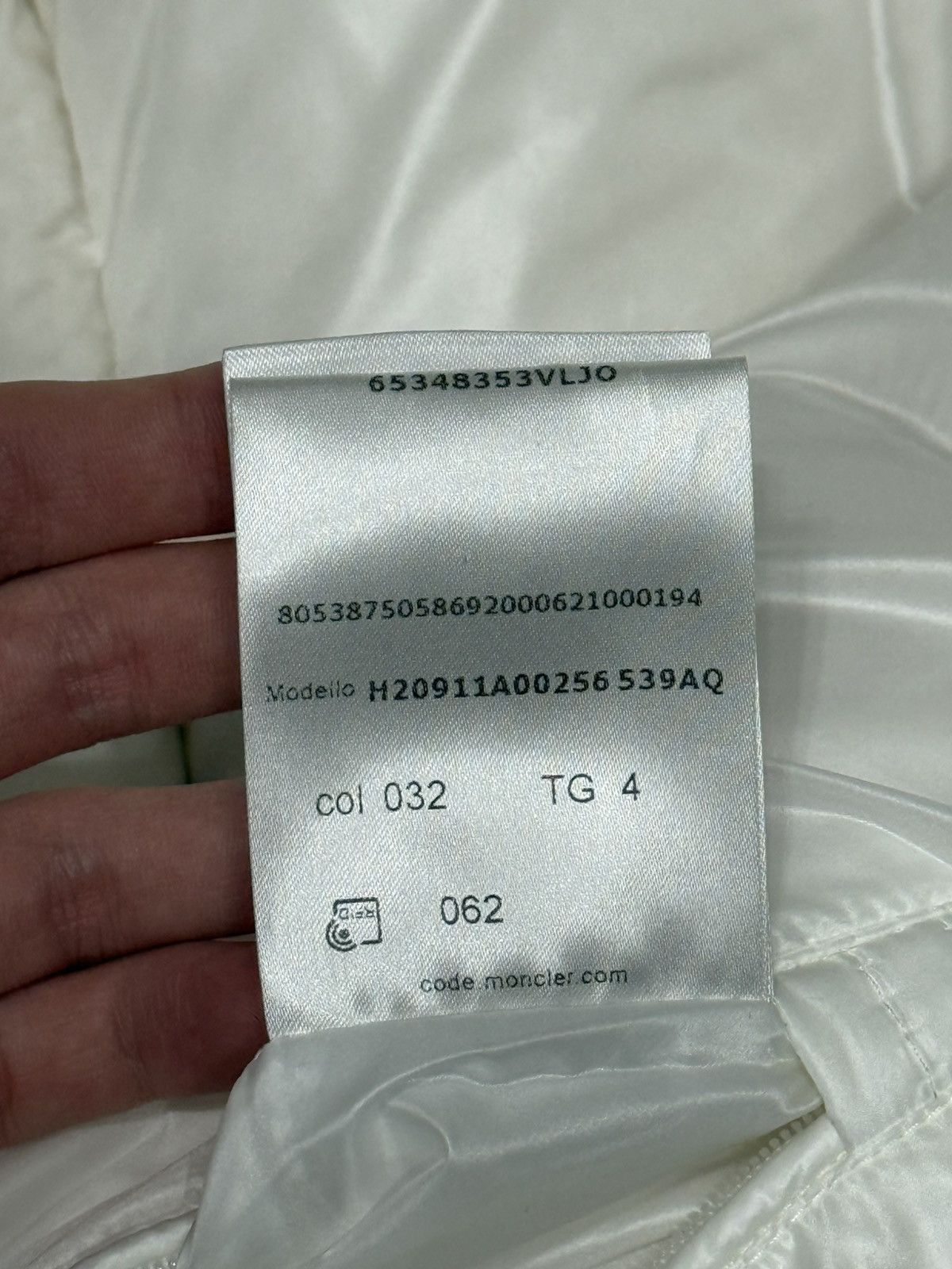 Moncler Moncler maya 70th white Size US L / EU 52-54 / 3 - 12 Thumbnail