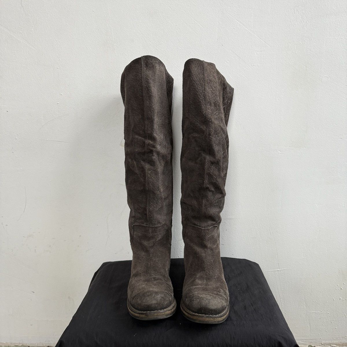 Seditionaries Vic Matie Italy Suede Leather Knee High Boots Size US 7.5 / IT 37.5 - 7 Thumbnail