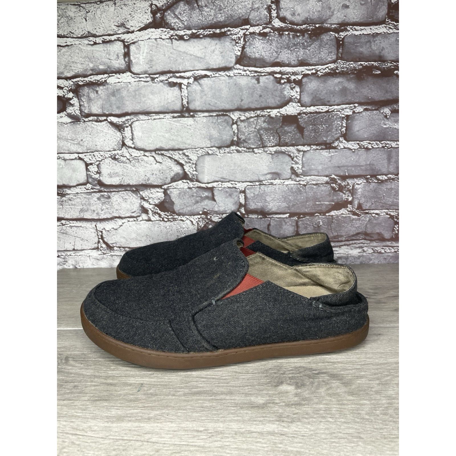 Olukai Olukai Wool Gray Wool Fabric Casual Slip On Casual Sneakers Size US 11 / EU 44 - 1 Thumbnail