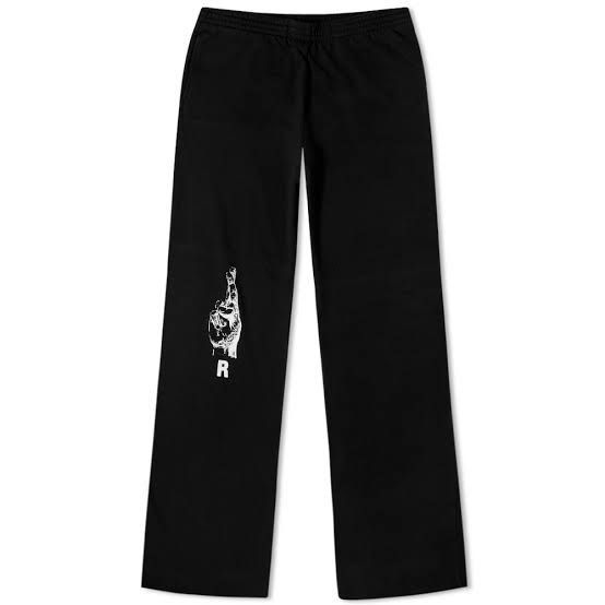 CC000021 Hand Sign Sweatpants & Joggers in Black