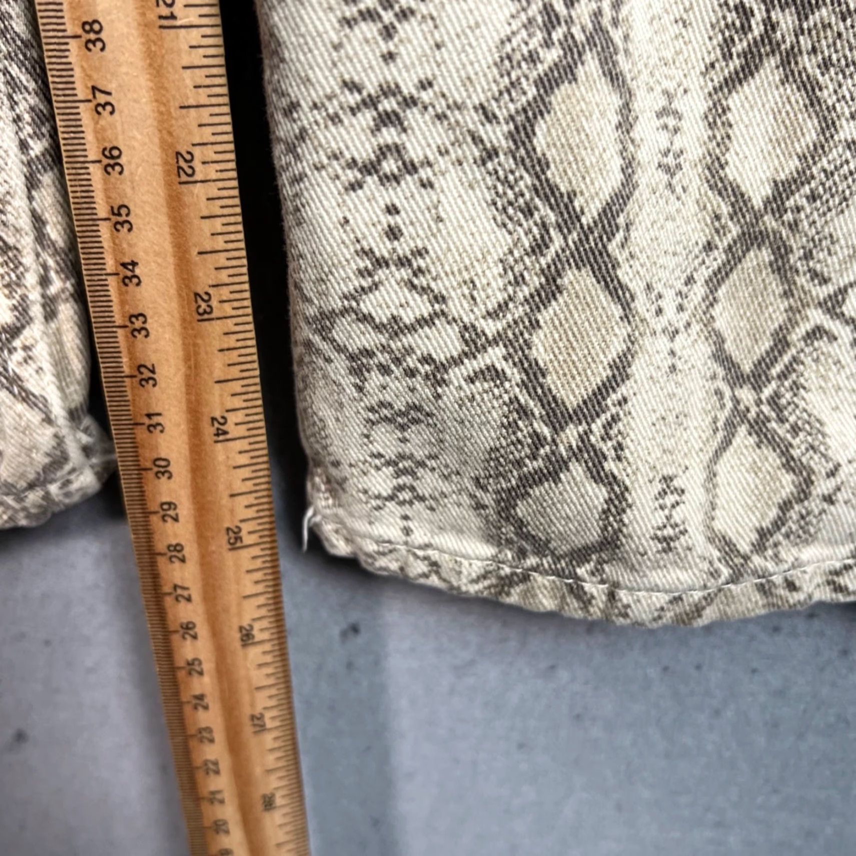 Zara Zara Pants Womens 8 Snake Print Cotton Beige Gray Straight Leg Casual Wear Size 30" / US 8 / IT 44 - 7 Thumbnail