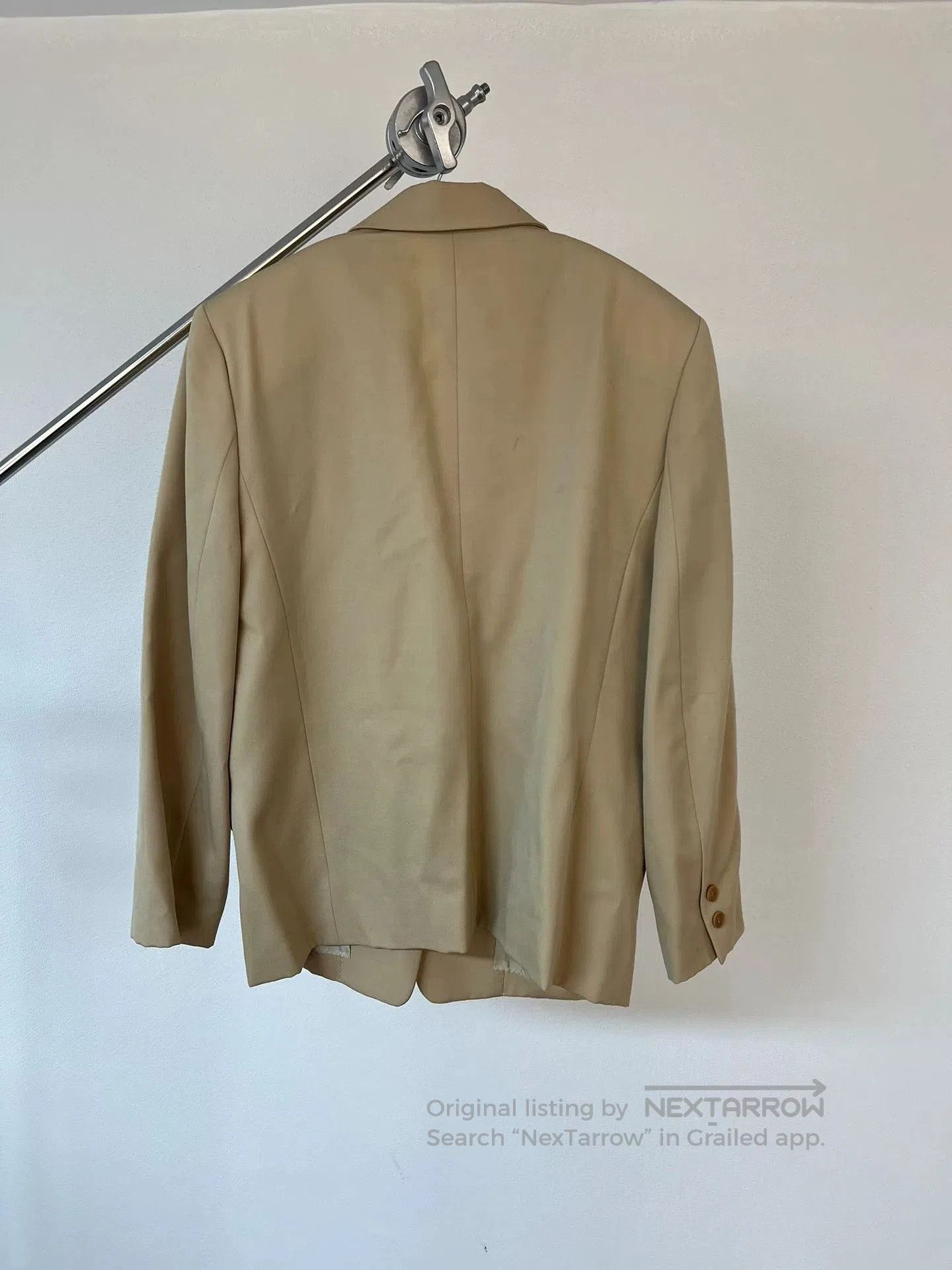 Issey Miyake Issey Miyake Beige Shoulder Pad Blazer. Size US M / EU 48-50 / 2 - 4 Thumbnail