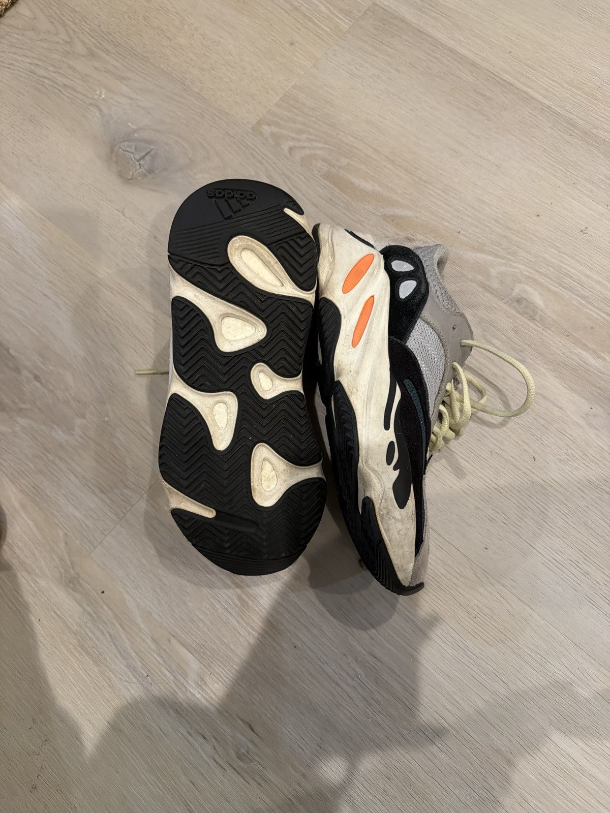 Adidas × Kanye West adidas Yeezy Boost 700 Size US 5.5 / EU 38 - 6 Thumbnail