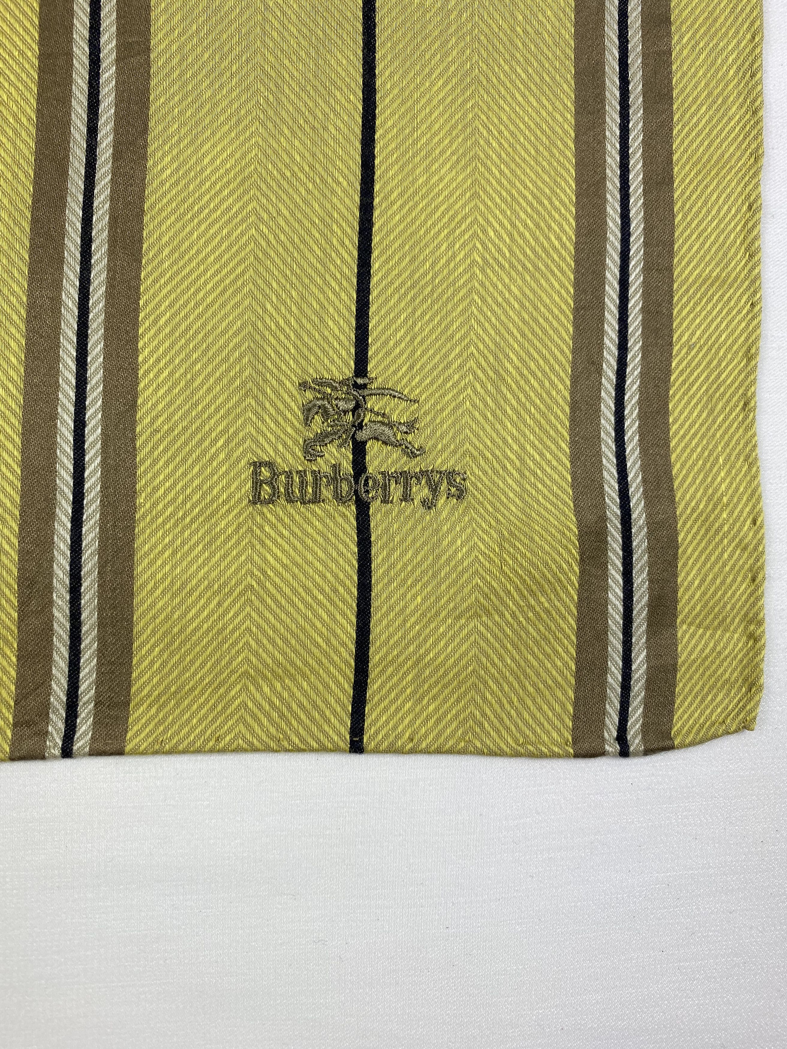 Burberry Burberry Handkerchief / Bandana / Neckerchief Size ONE SIZE - 5 Thumbnail