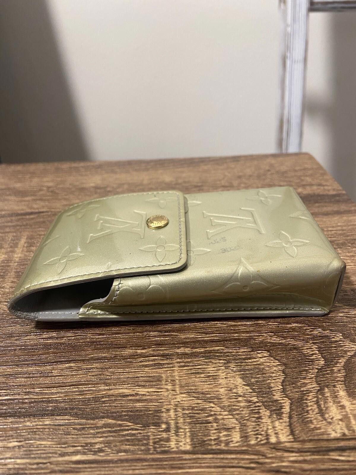 Louis Vuitton Louis Vuitton Vernis gold patent gray leather cigarette case Size ONE SIZE - 3 Thumbnail