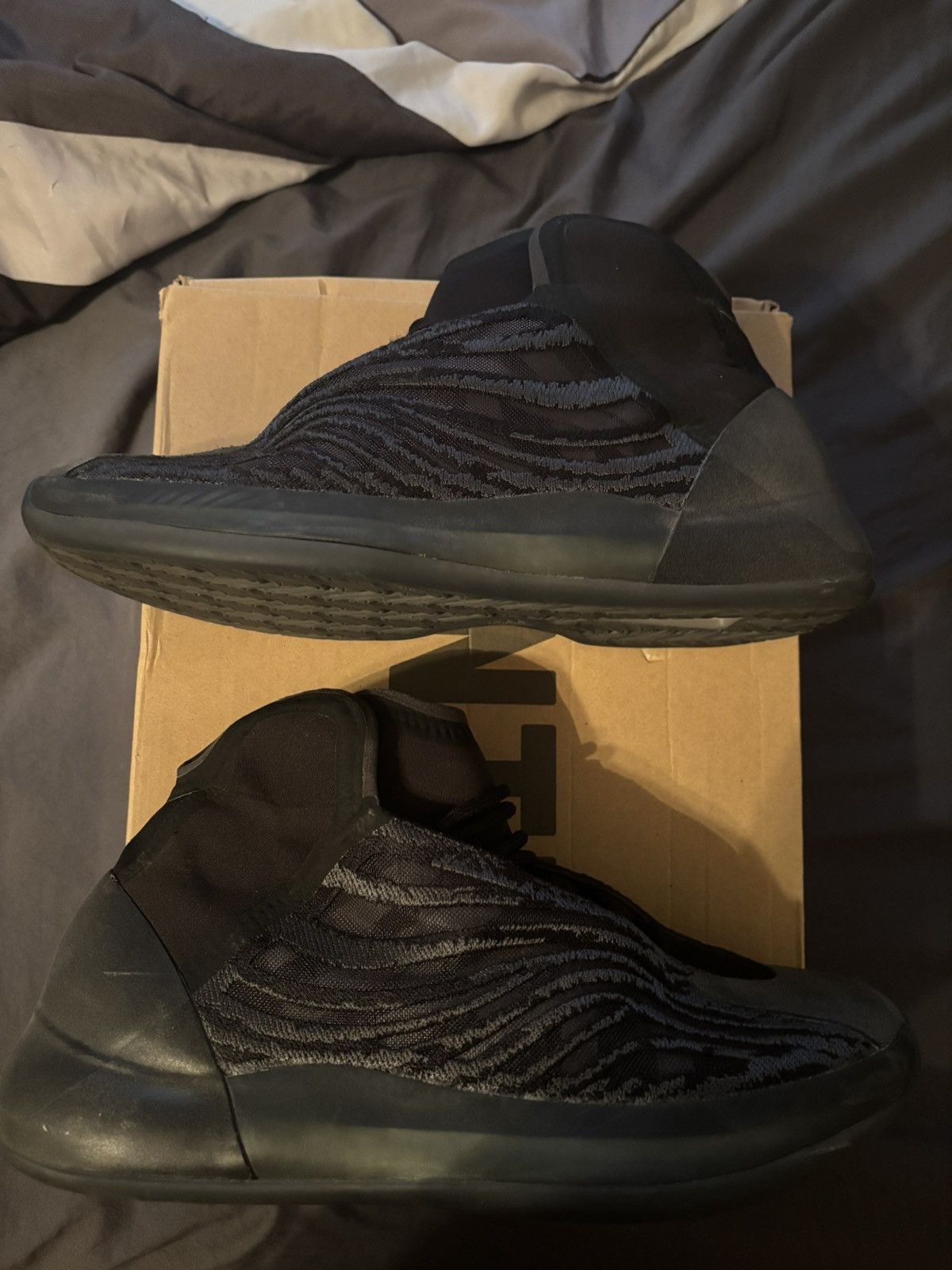 Yeezy yeezy QNTM Size US 12 / EU 45 - 2 Thumbnail