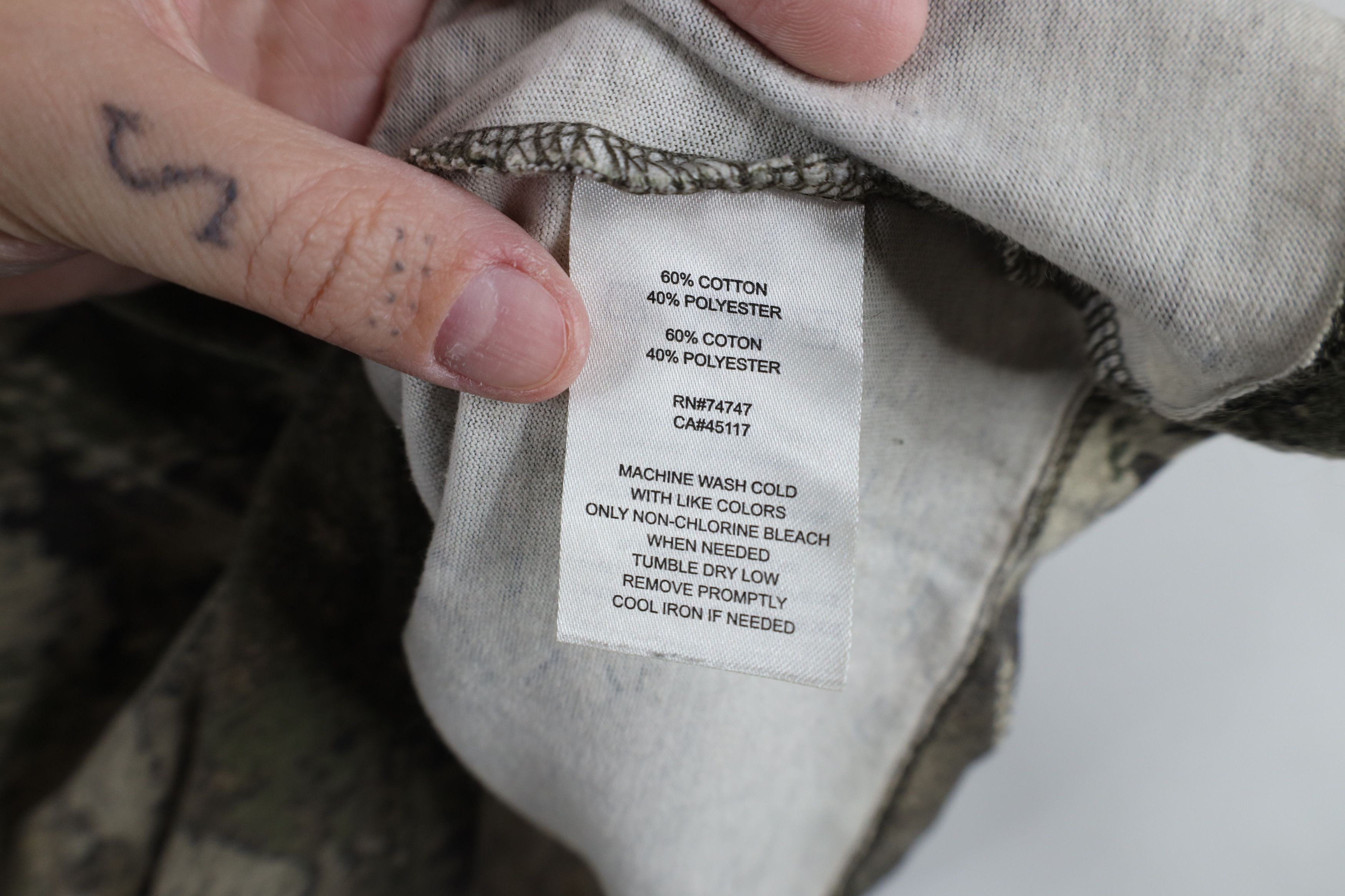 Vintage Vintage Y2K Streetwear Camouflage Short Sleeve T-Shirt Size US M / EU 48-50 / 2 - 7 Thumbnail