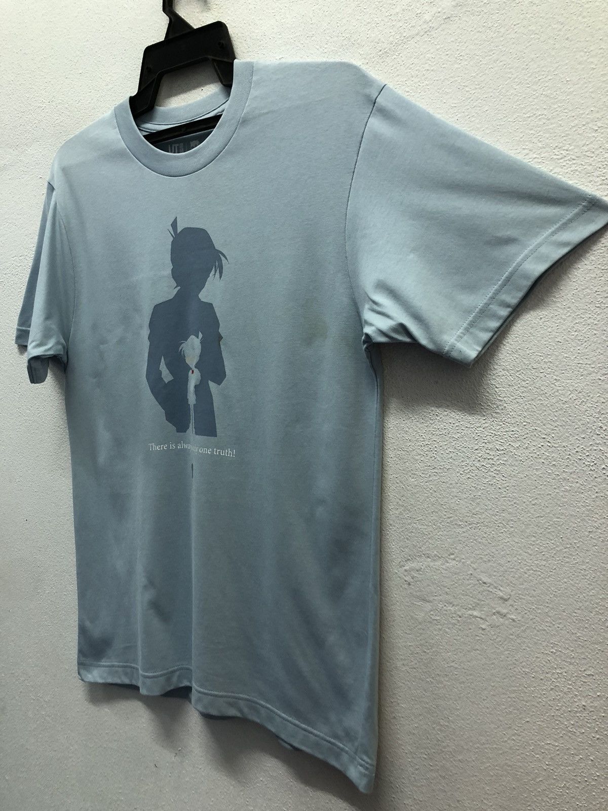 Uniqlo Uniqlo Detective Conan There Is Alwa Only One Truth Shirt Size US S / EU 44-46 / 1 - 5 Thumbnail