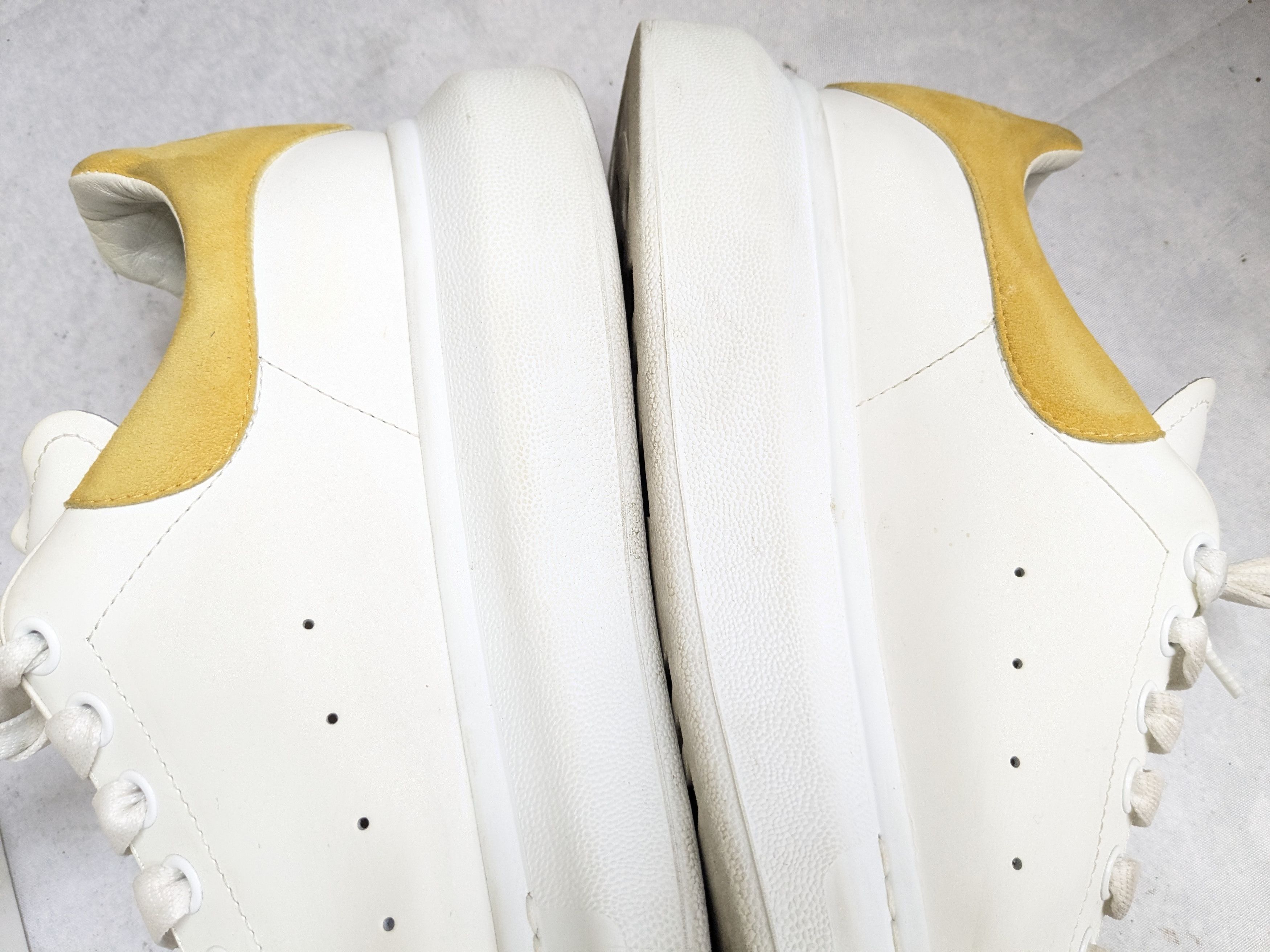 Alexander McQueen Alexander McQueen Oversized Larry Sneakers White Yellow 12 Size US 12 / EU 45 - 13 Thumbnail