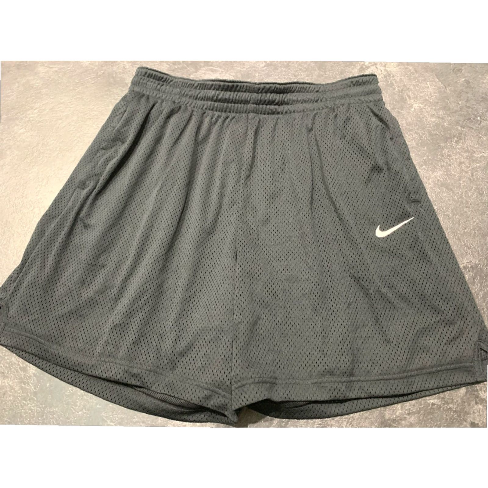 Nike Nike Athletic Shorts Mens XL Black Loose Fit Thigh Length Activewear Size US 36 / EU 52 - 3 Thumbnail