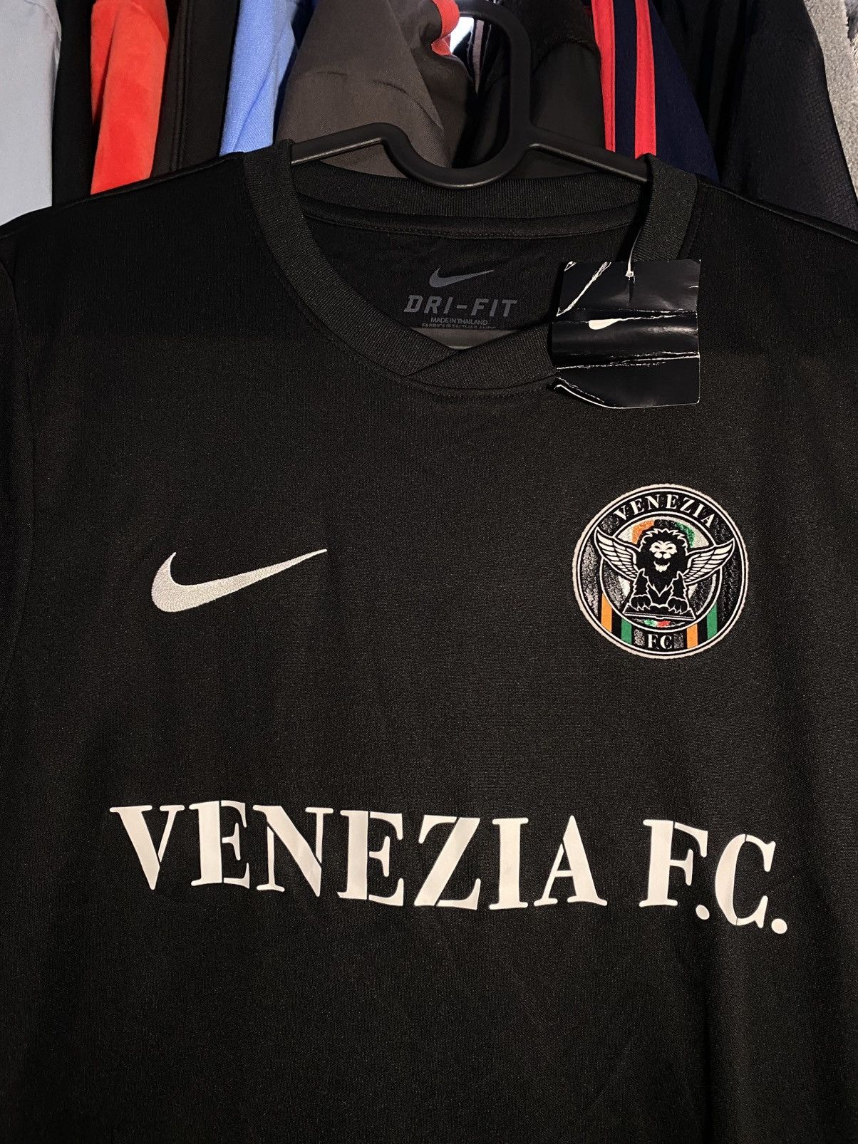 Nike Nike Venezia FC 2016-17 Home Soccer Jersey T-shirt M BNWT Size US M / EU 48-50 / 2 - 4 Thumbnail