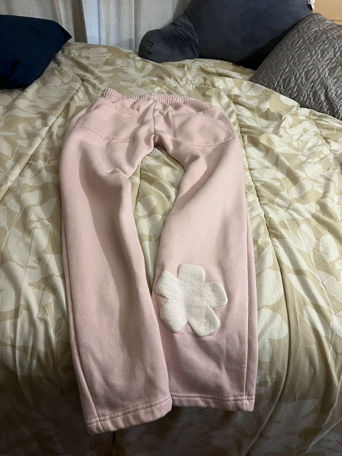 Highest Tendencies Highest tendencies pink sweatpants Size US 34 / EU 50 - 4 Thumbnail