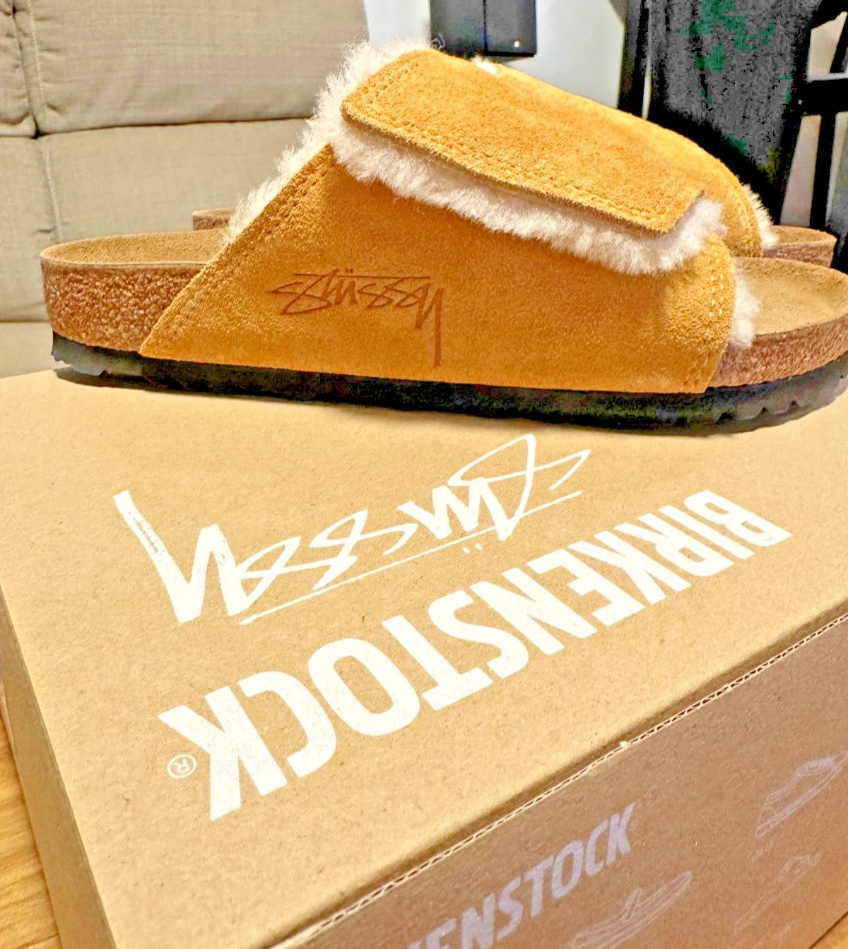 Birkenstock × Stussy Stussy Birkenstock Solana Shearling  display picture 2