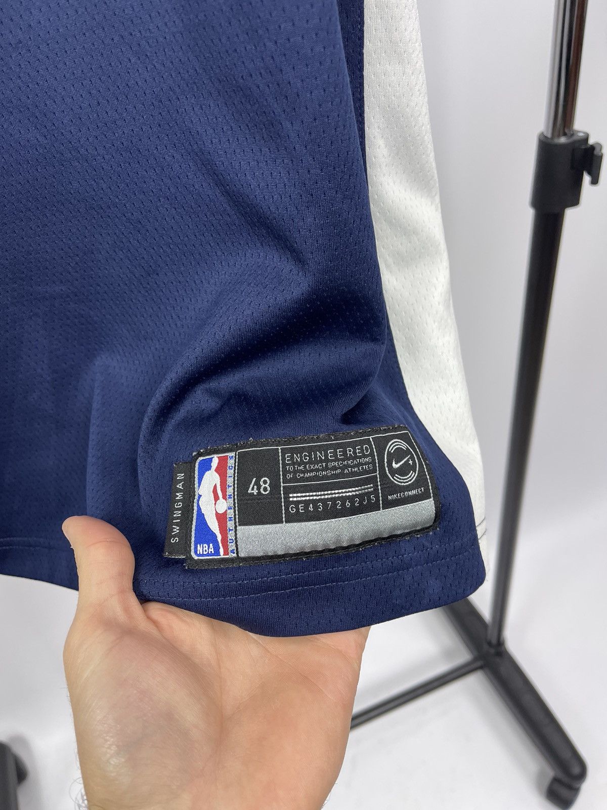 Nike Emmanuel Mudiay Denver Nuggets Jersey size 48 EUC Alternate Size US M / EU 48-50 / 2 - 5 Thumbnail