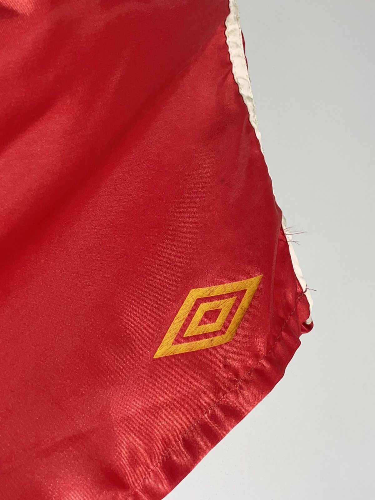 Umbro × Vintage Liverpool FC Umbro 1979/83 Vintage Rare Football Shorts Size US 30 / EU 46 - 4 Thumbnail