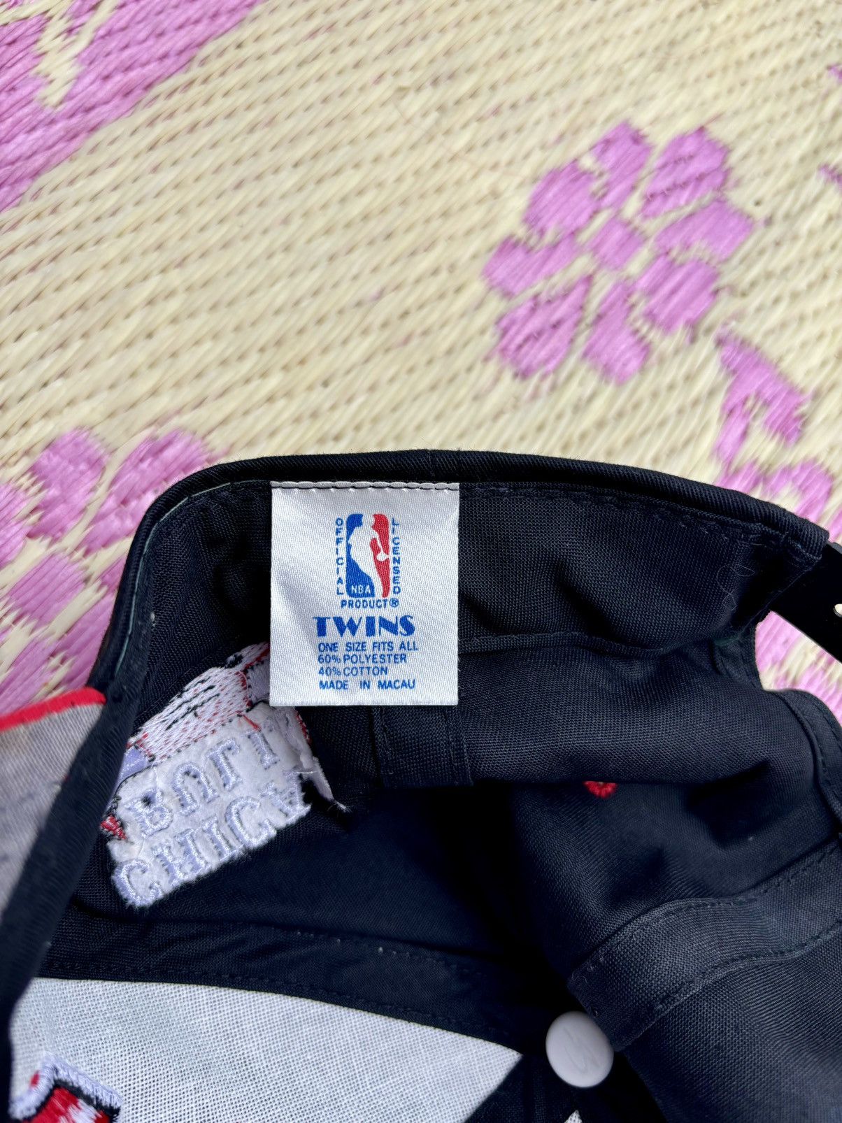 NBA × Twins × Vintage Chicago Bulls Bubble Logo NBA Twins Snapback 90’s Vintage Size ONE SIZE - 6 Thumbnail