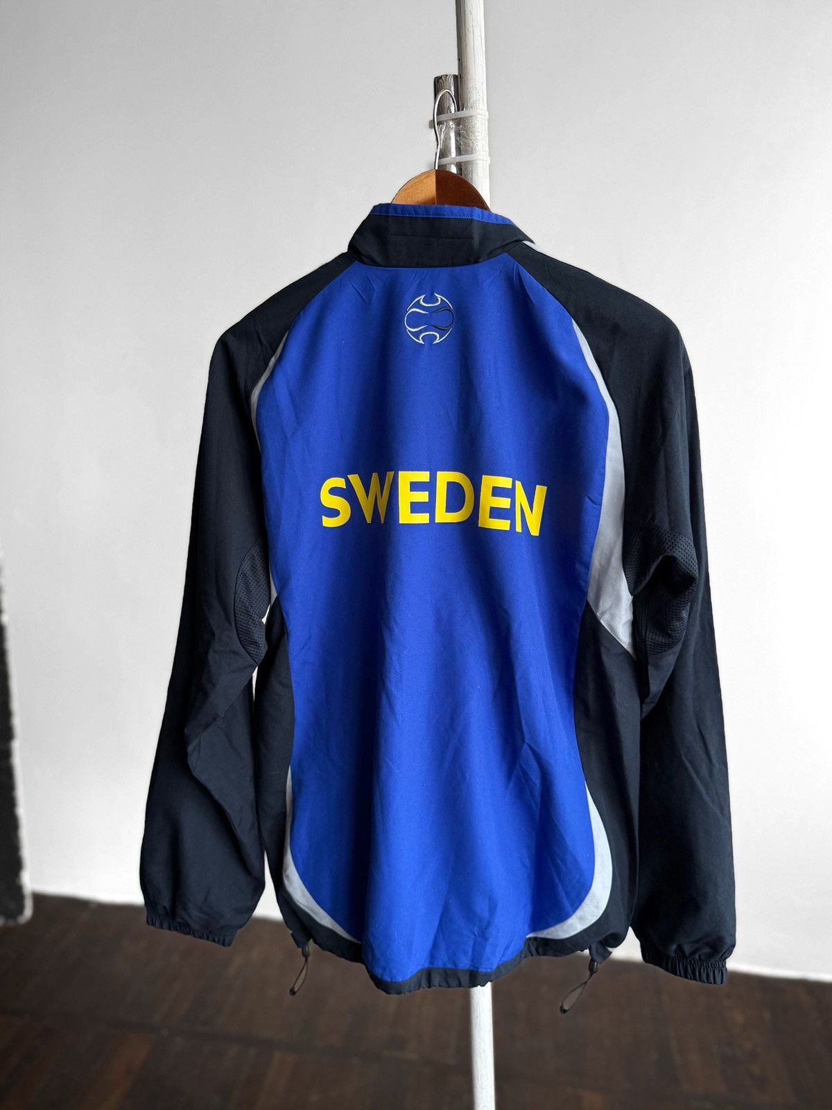 Adidas Adidas Mens Vintage Sweden Football Presentation Jacket Size US XS / EU 42 / 0 - 3 Thumbnail