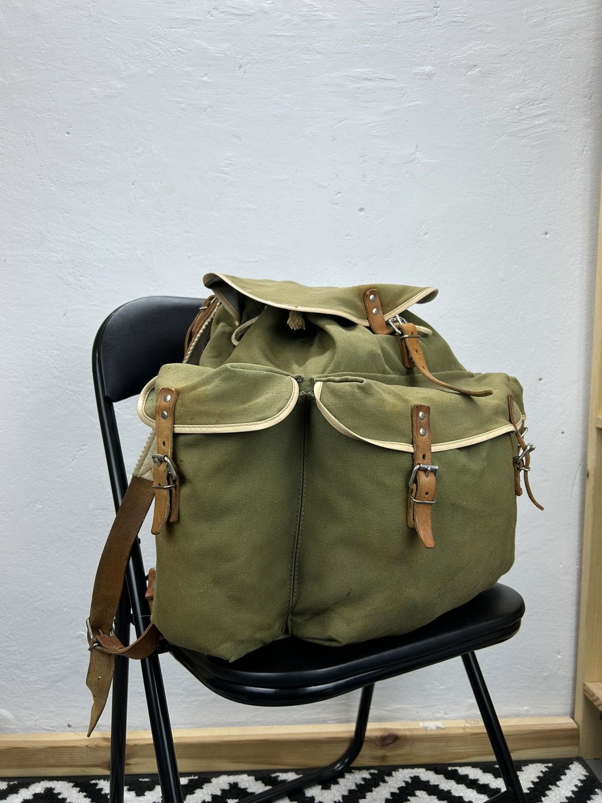 Vintage VINTAGE WILD HEERBRUGG SURVEYING SURVEY RUCKSACK Backpack Size ONE SIZE - 5 Thumbnail
