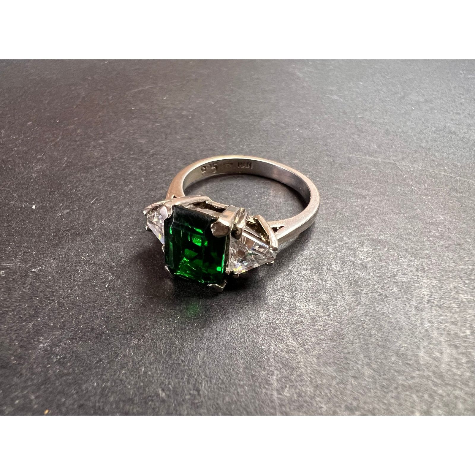 Other Vintage synthetic emerald 925 silver ring size 7 Size ONE SIZE - 13 Thumbnail