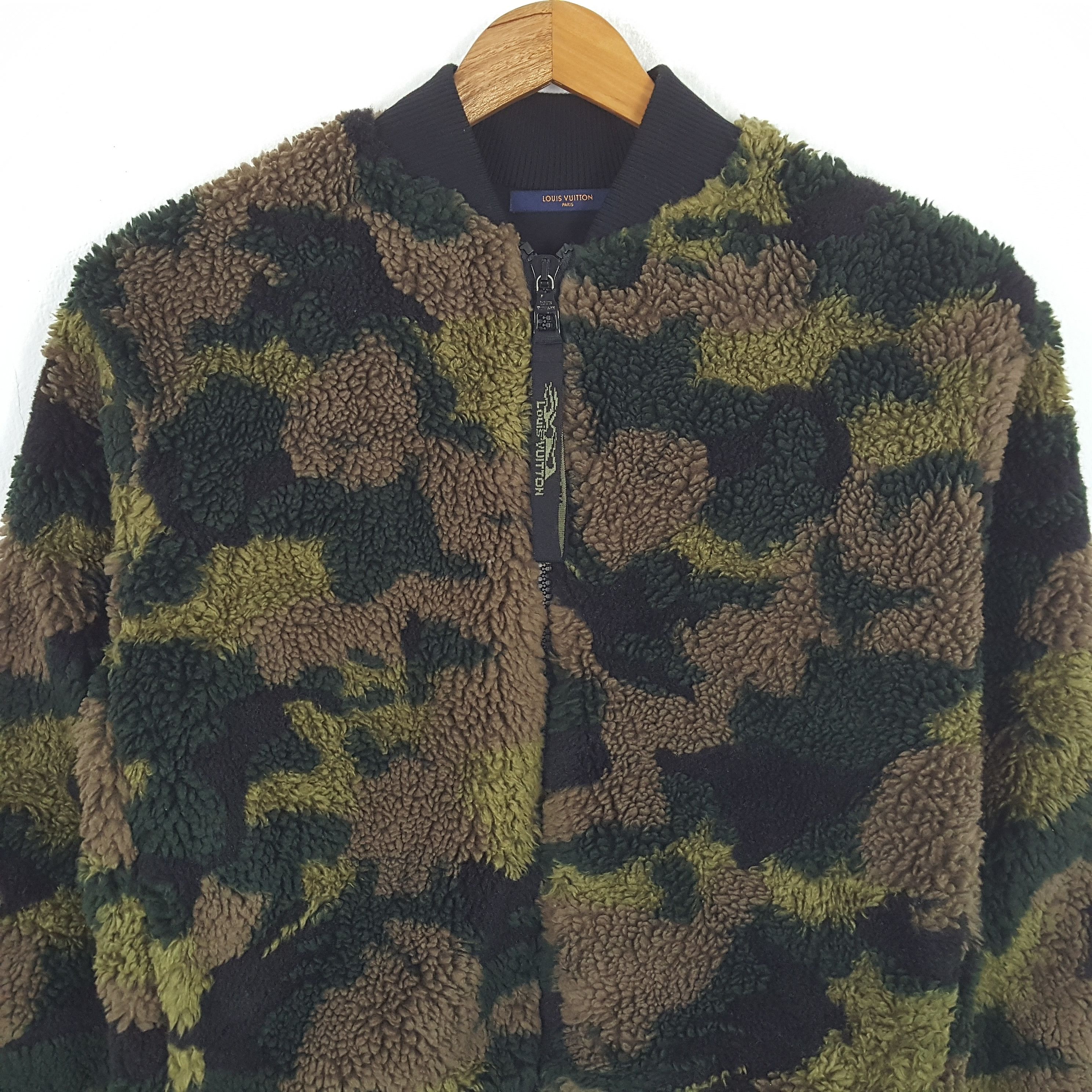 Louis Vuitton Vintage Louis Vutton Italian Fashion Brand Sherpa Jacket Size US M / EU 48-50 / 2 - 2 Thumbnail